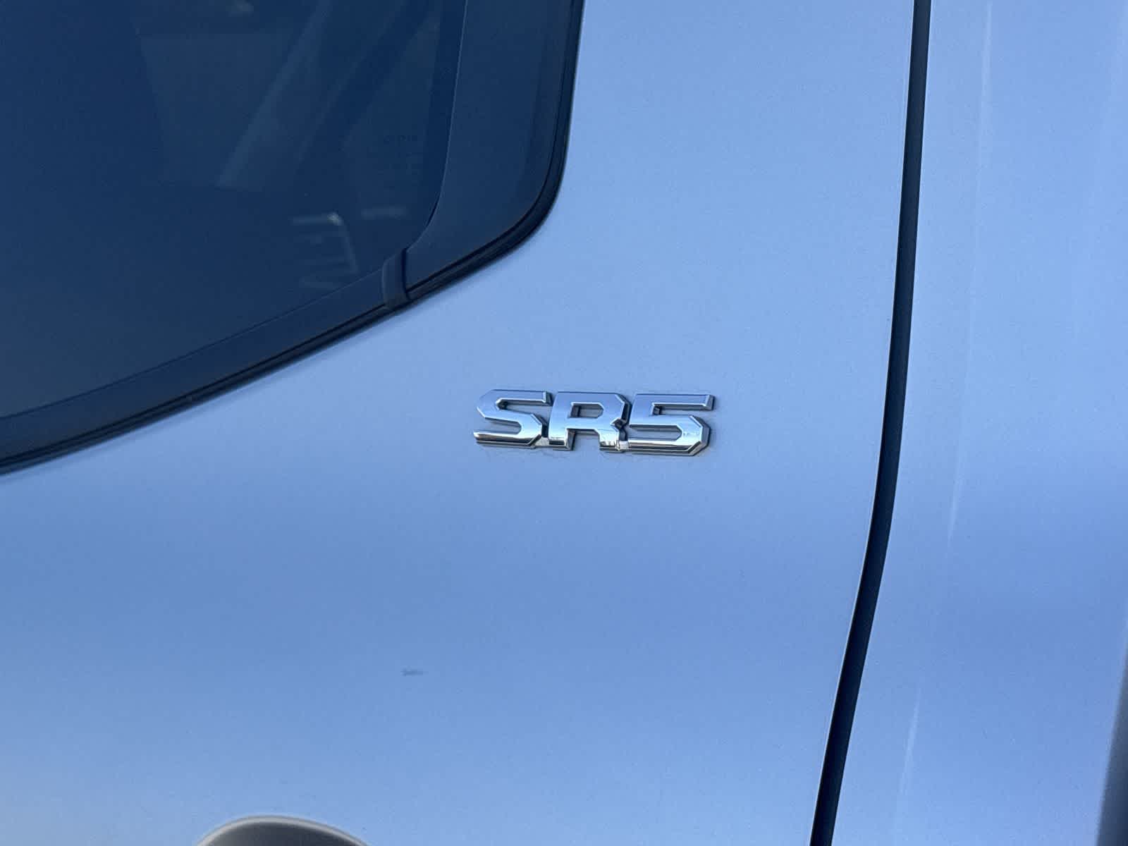 Thumbnail: 2024 Toyota Tundra - 21