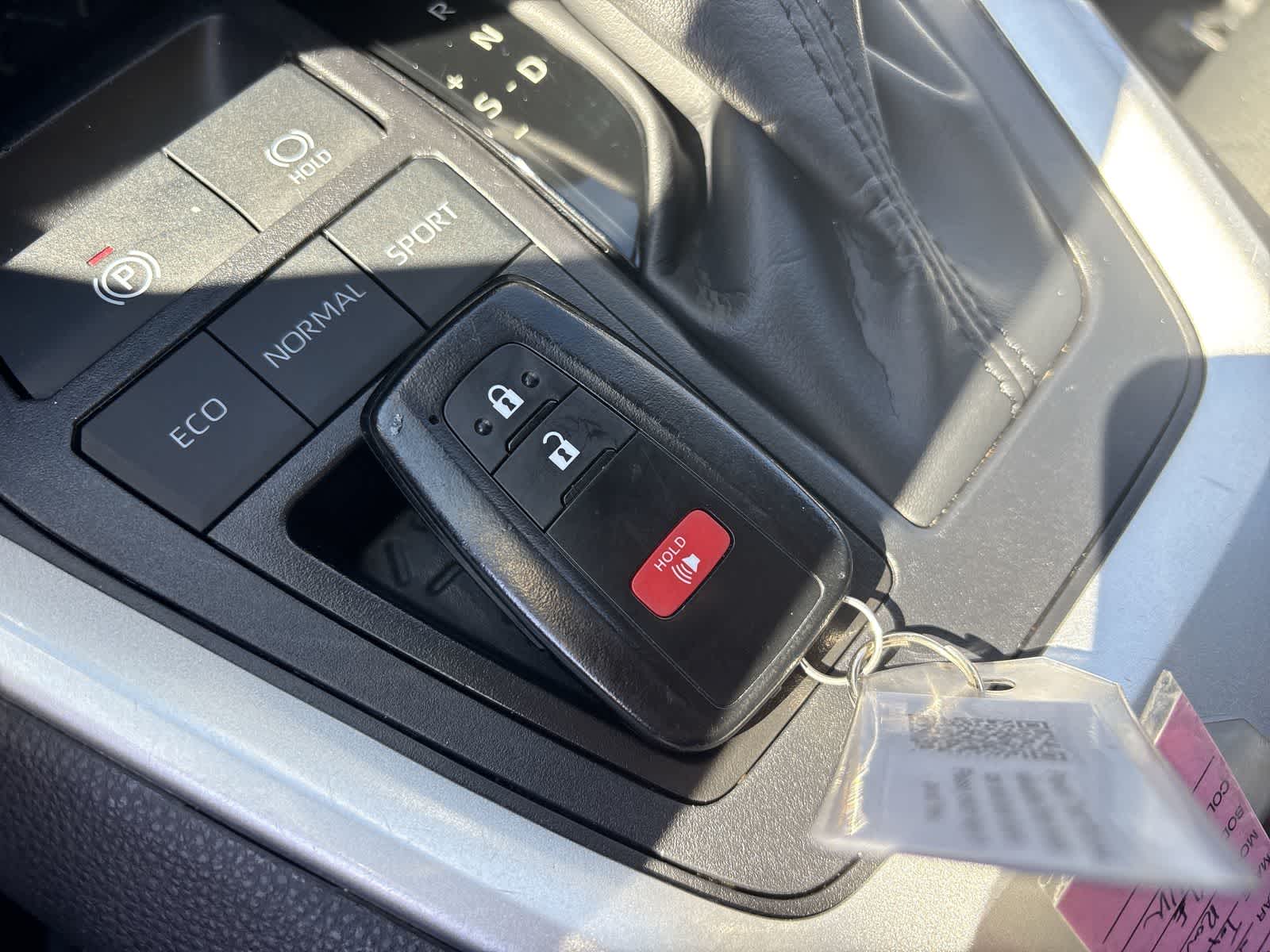 Thumbnail: 2025 Toyota RAV4 - 39