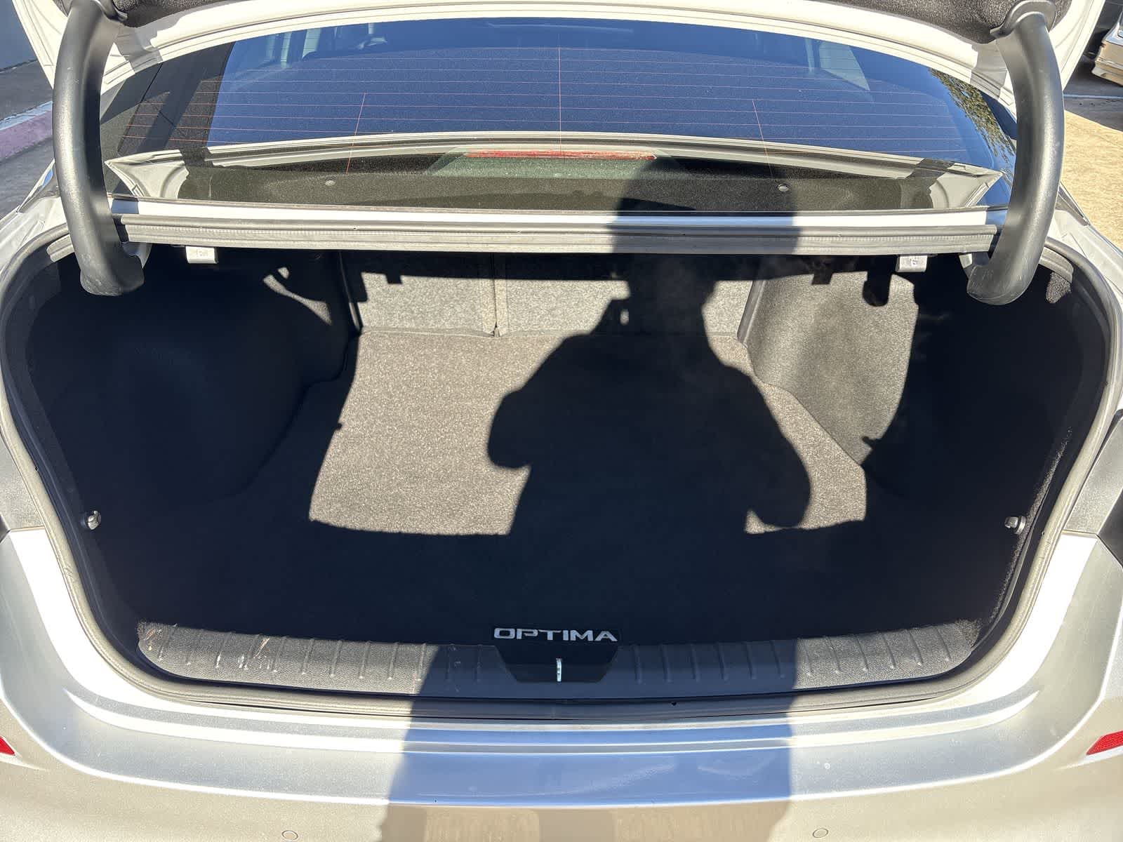 Thumbnail: 2019 Kia Optima - 18