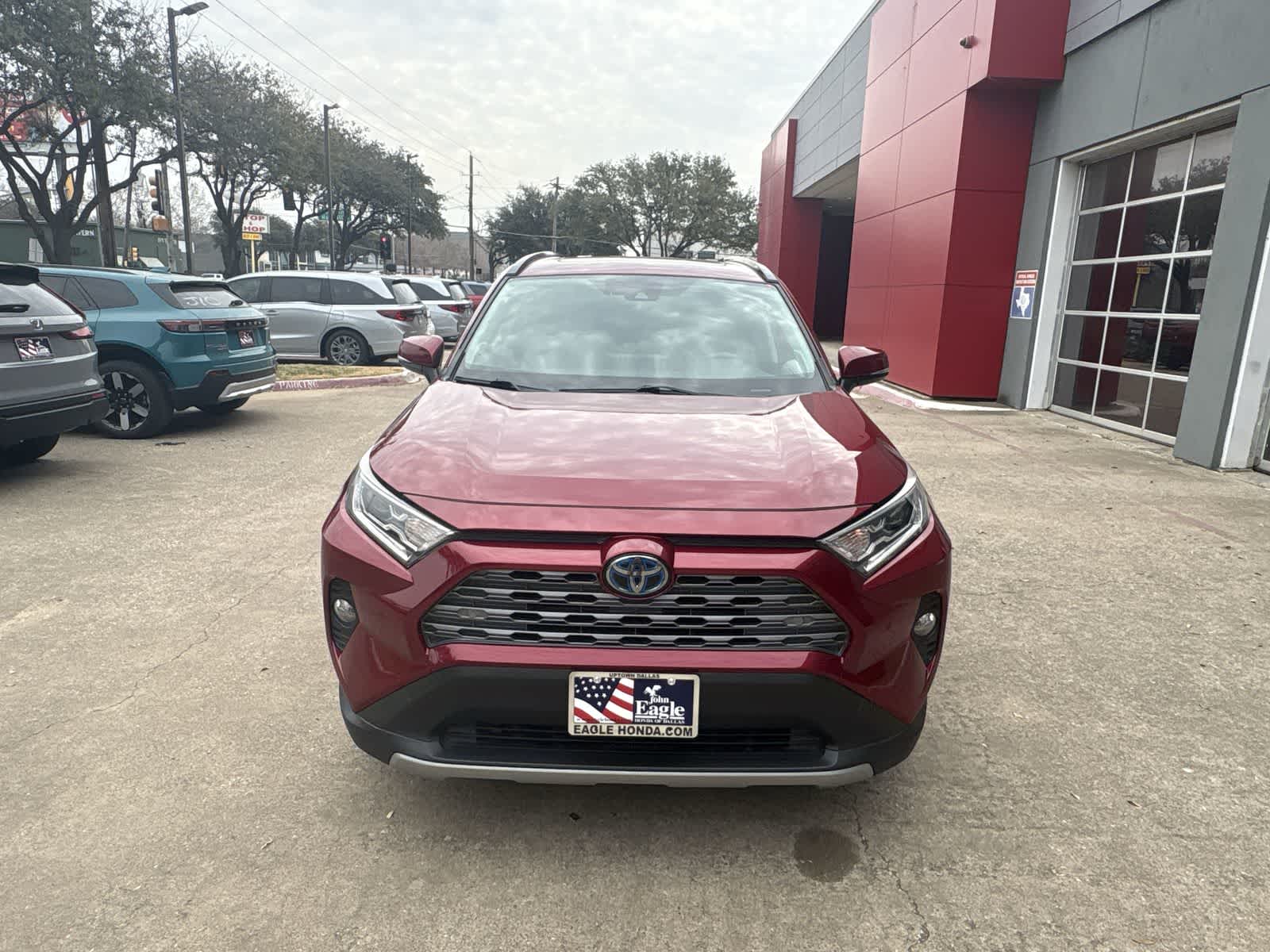 Thumbnail: 2019 Toyota RAV4 - 16