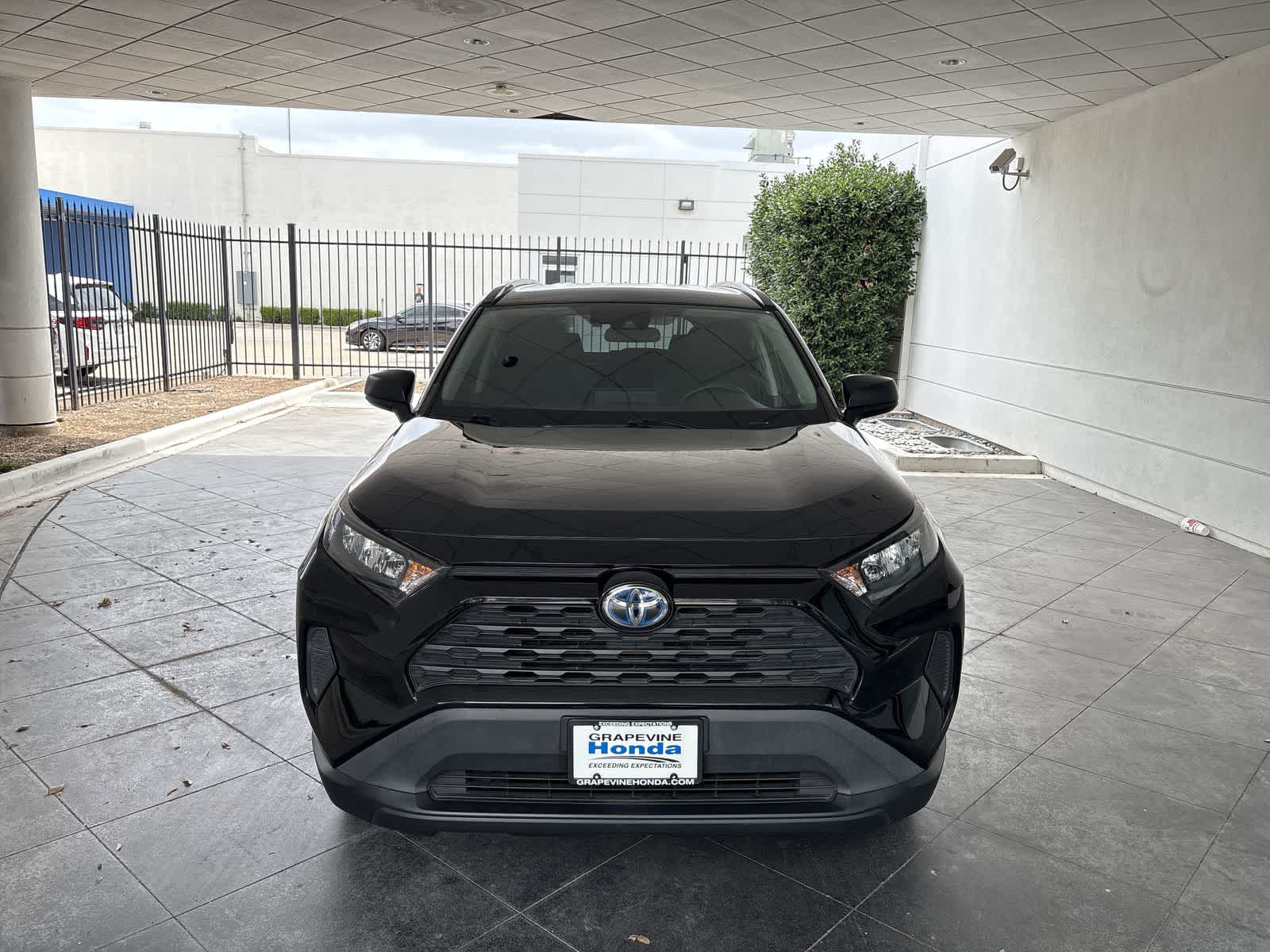 Thumbnail: 2020 Toyota RAV4 - 6
