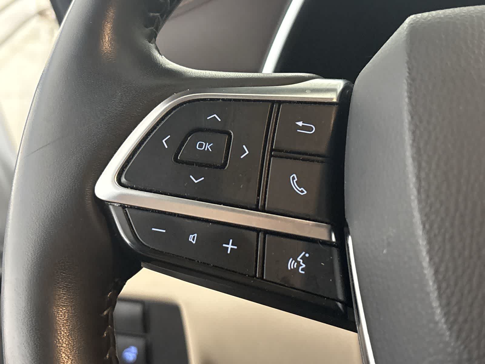 Thumbnail: 2020 Toyota Highlander - 14