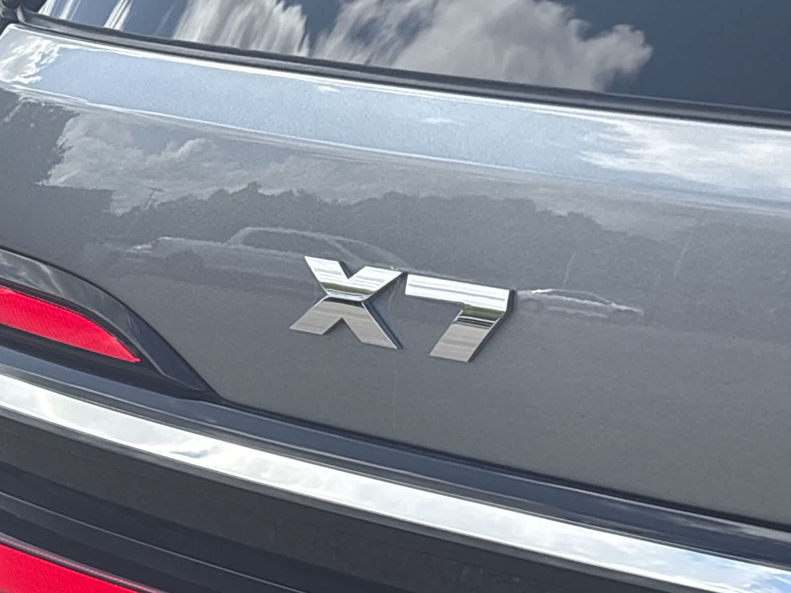 Thumbnail: 2023 BMW X7 - 10