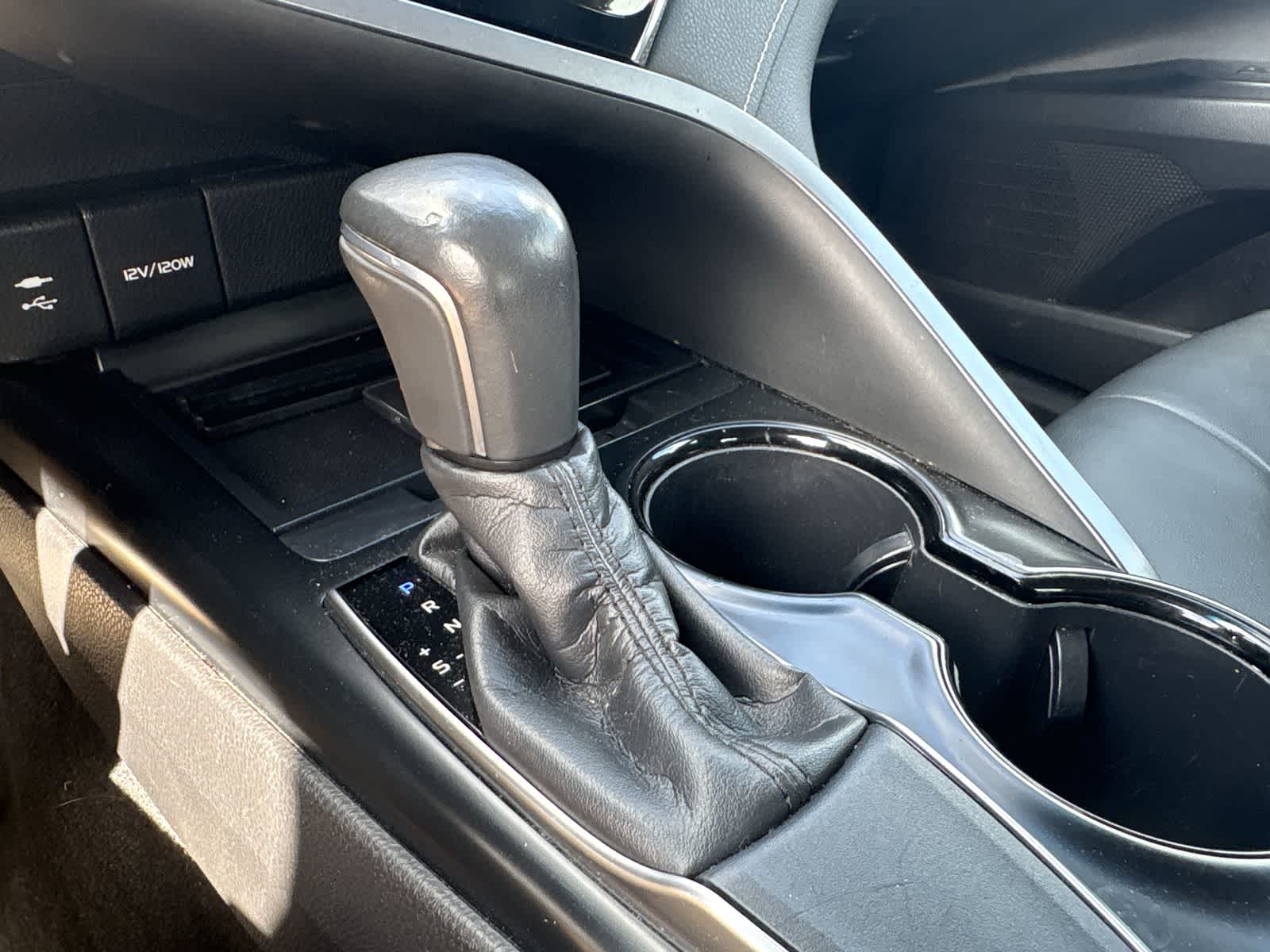 Thumbnail: 2018 Toyota Camry - 13