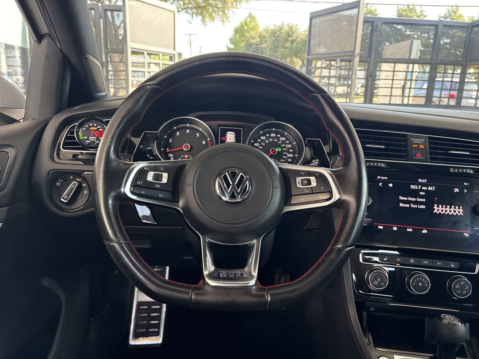 Thumbnail: 2018 Volkswagen Golf - 14