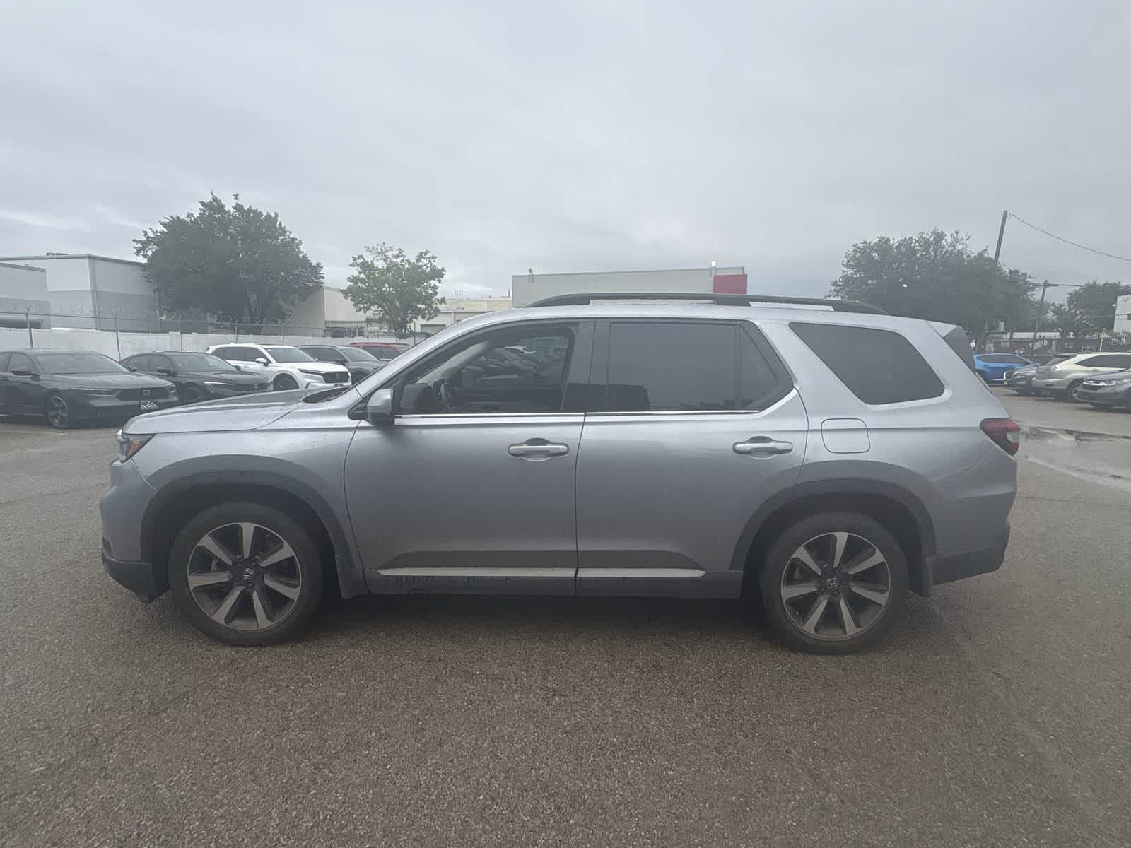 Thumbnail: 2024 Honda Pilot - 3