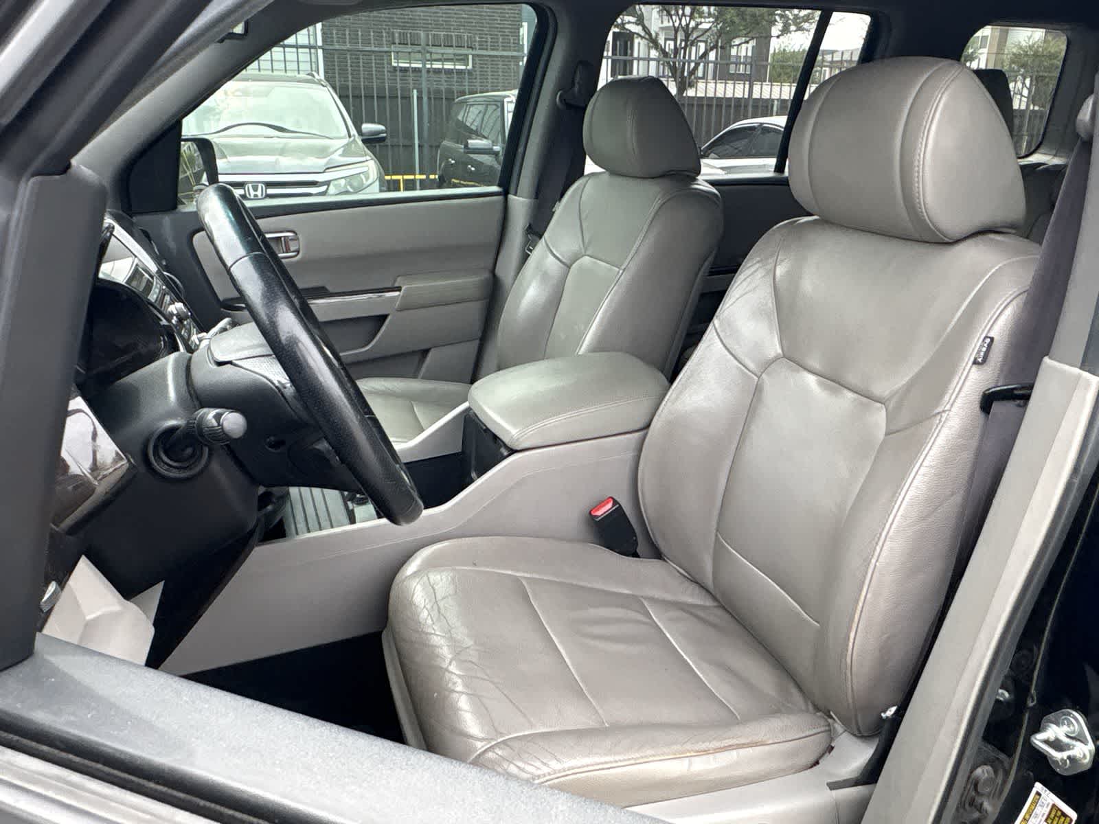 Thumbnail: 2013 Honda Pilot - 13