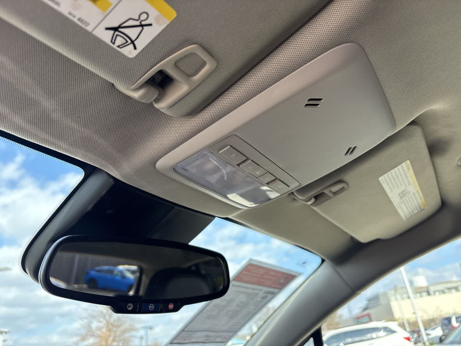 Thumbnail: 2022 Buick Encore - 31