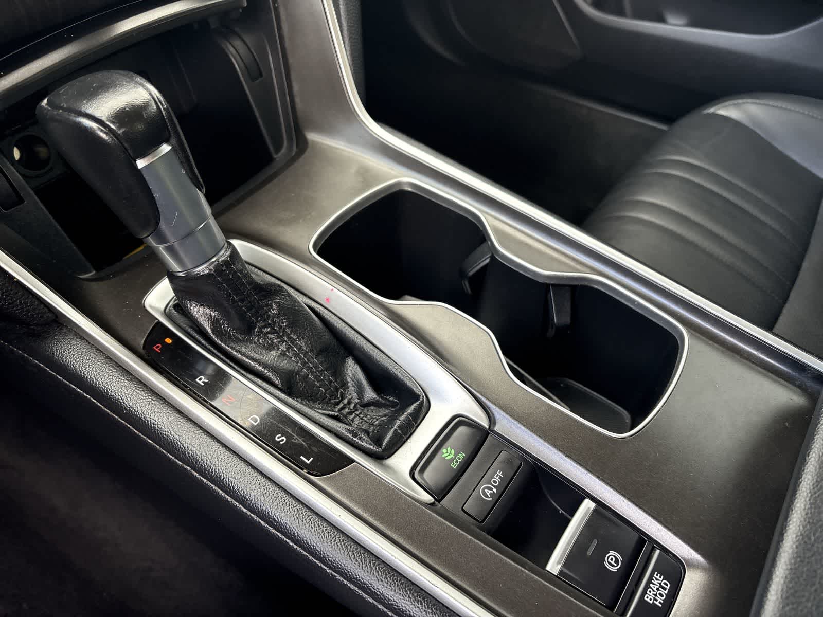 Thumbnail: 2022 Honda Accord - 16