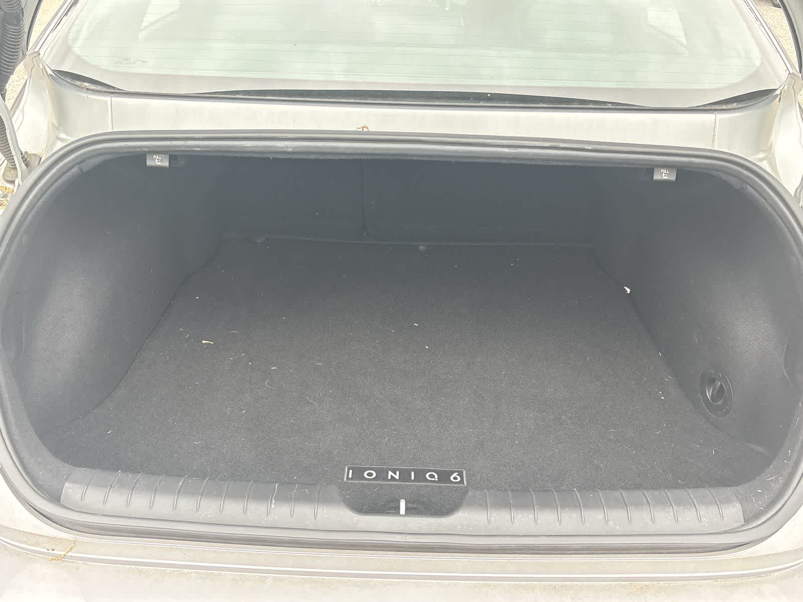 Thumbnail: 2023 Hyundai Ioniq 6 - 30