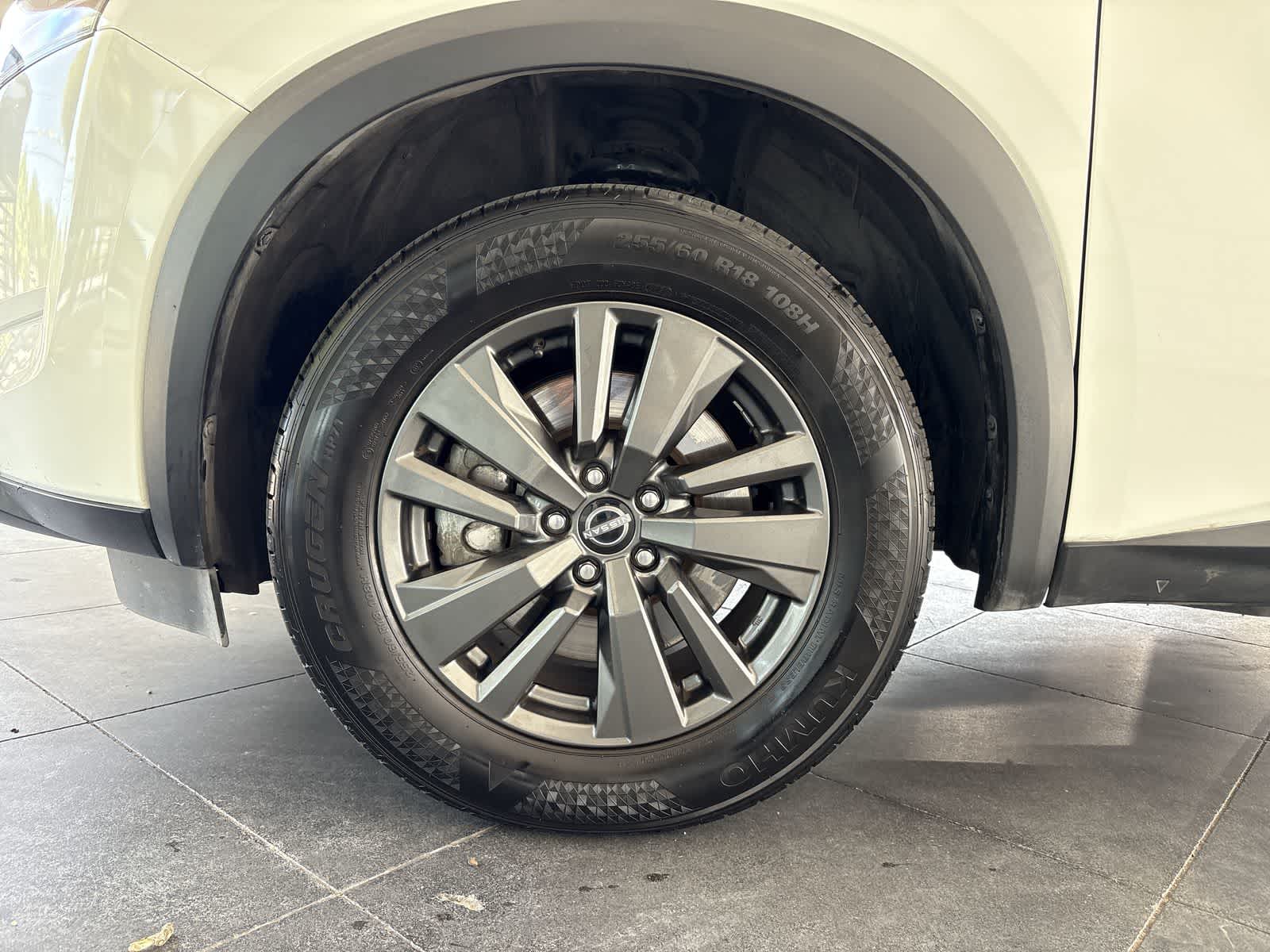 Thumbnail: 2022 Nissan Pathfinder - 8