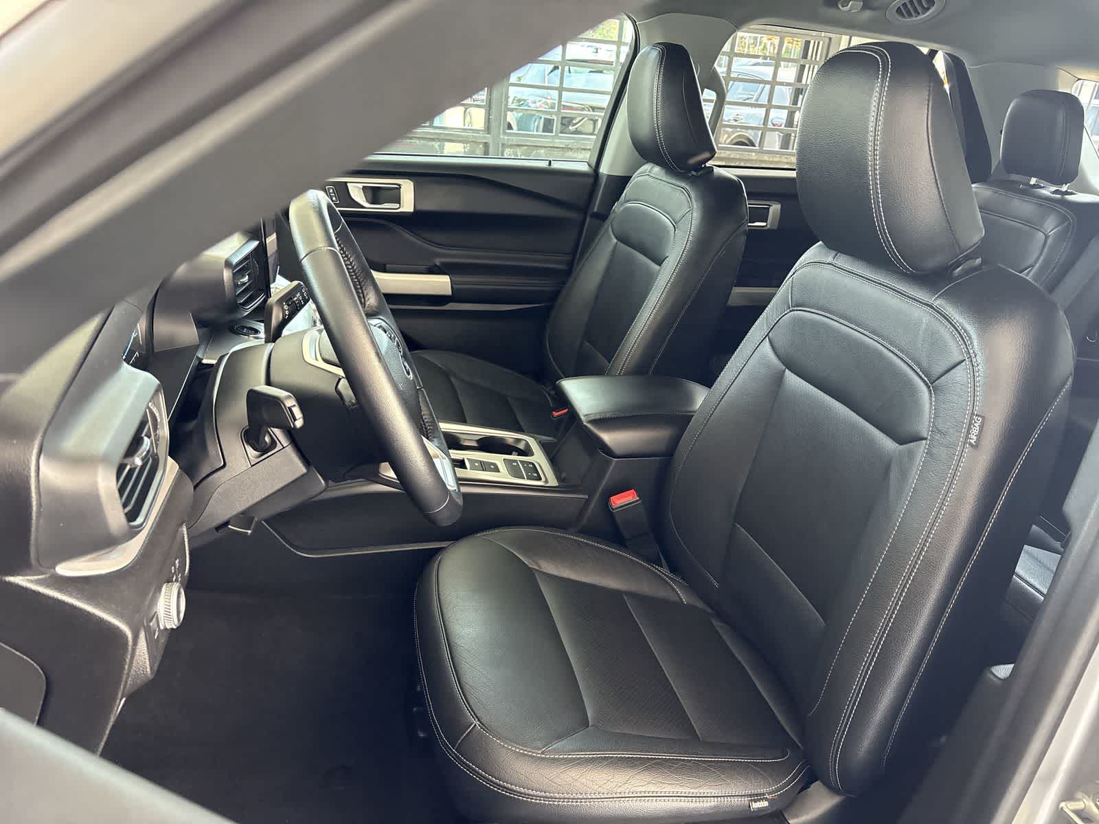 Thumbnail: 2022 Ford Explorer - 10