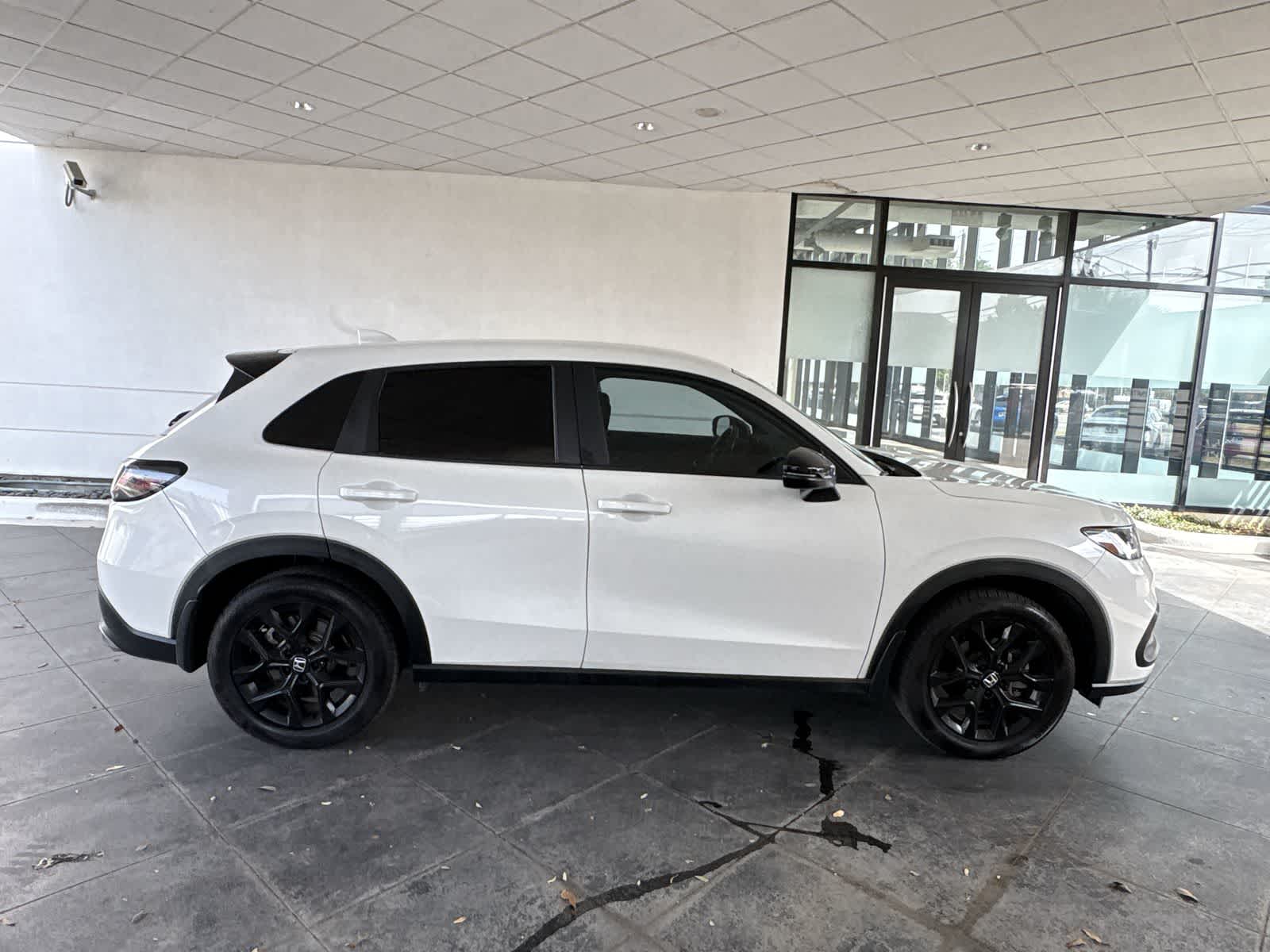 Thumbnail: 2023 Honda HR-V - 24