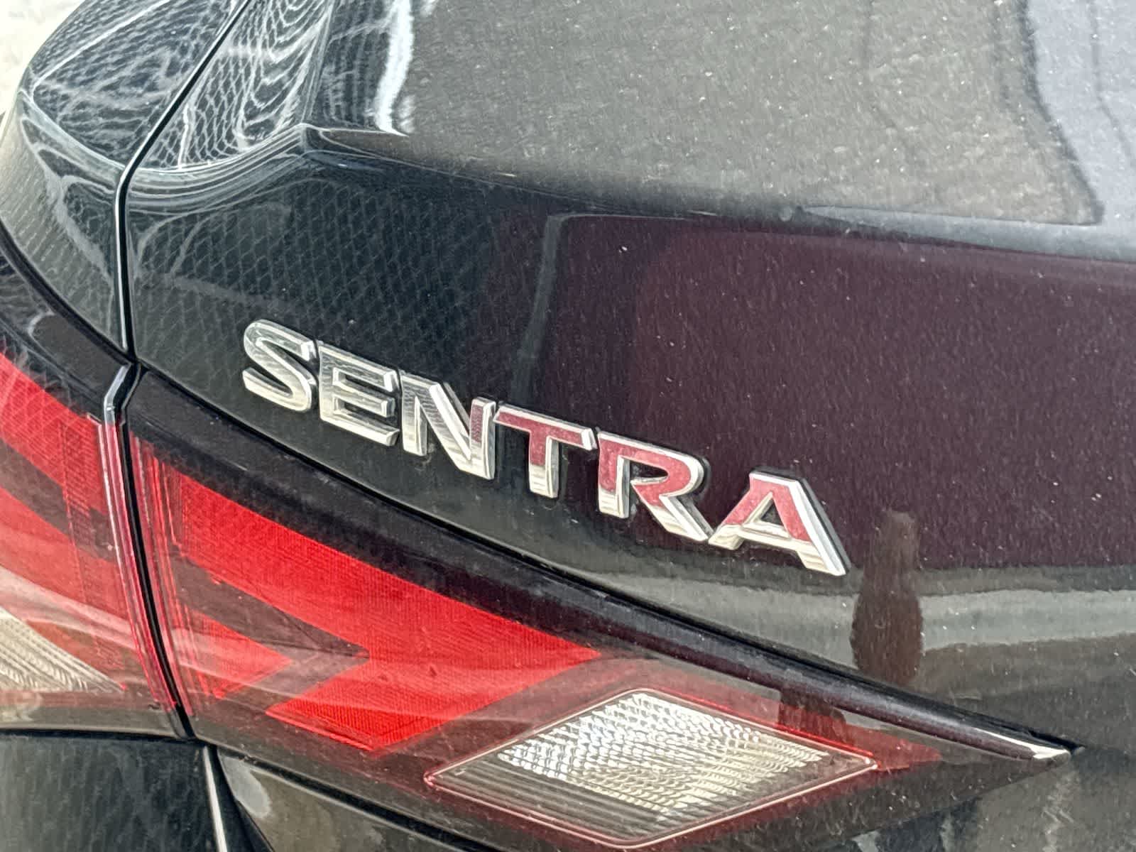 Thumbnail: 2020 Nissan Sentra - 10