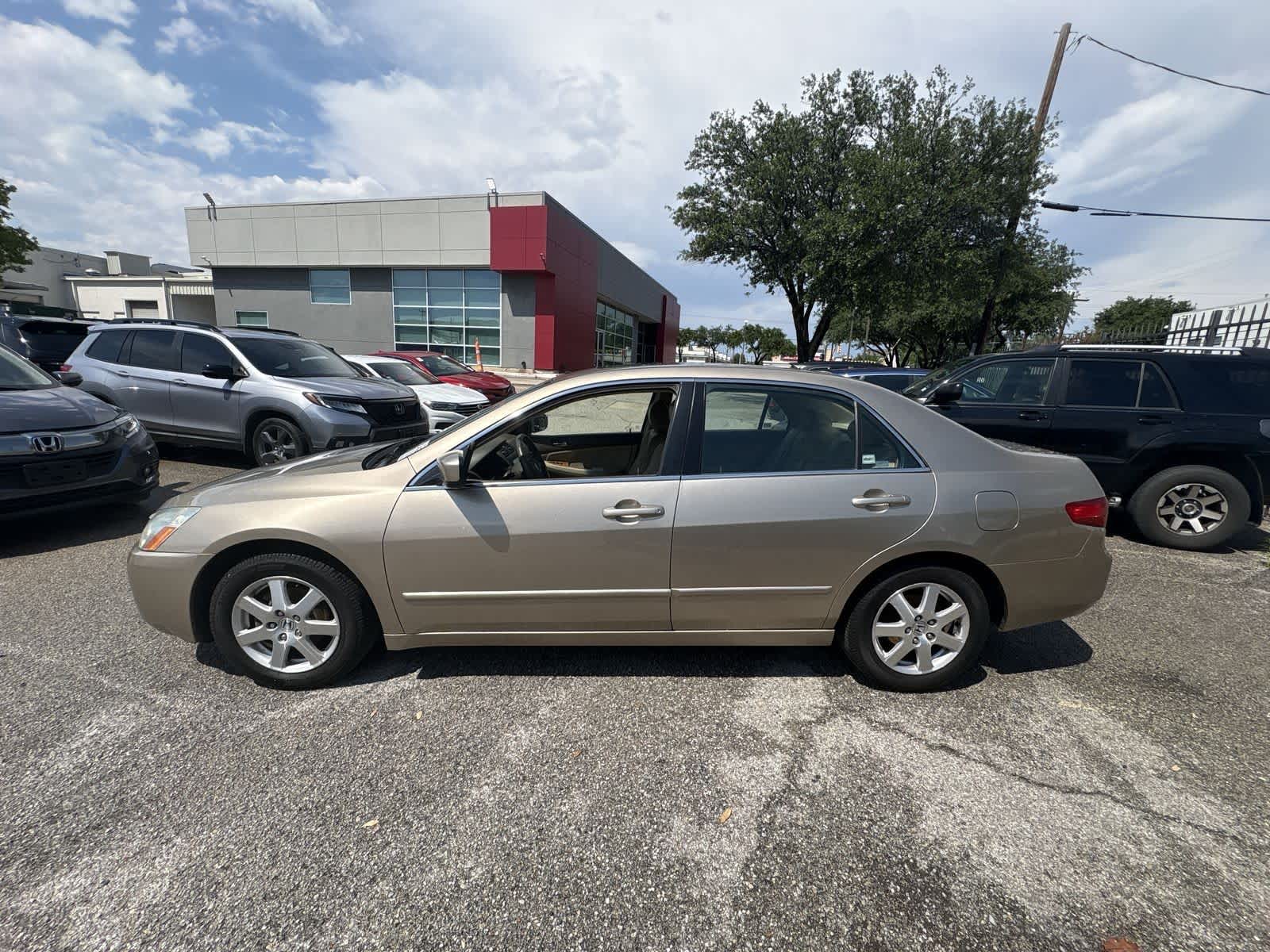 Thumbnail: 2005 Honda Accord - 3