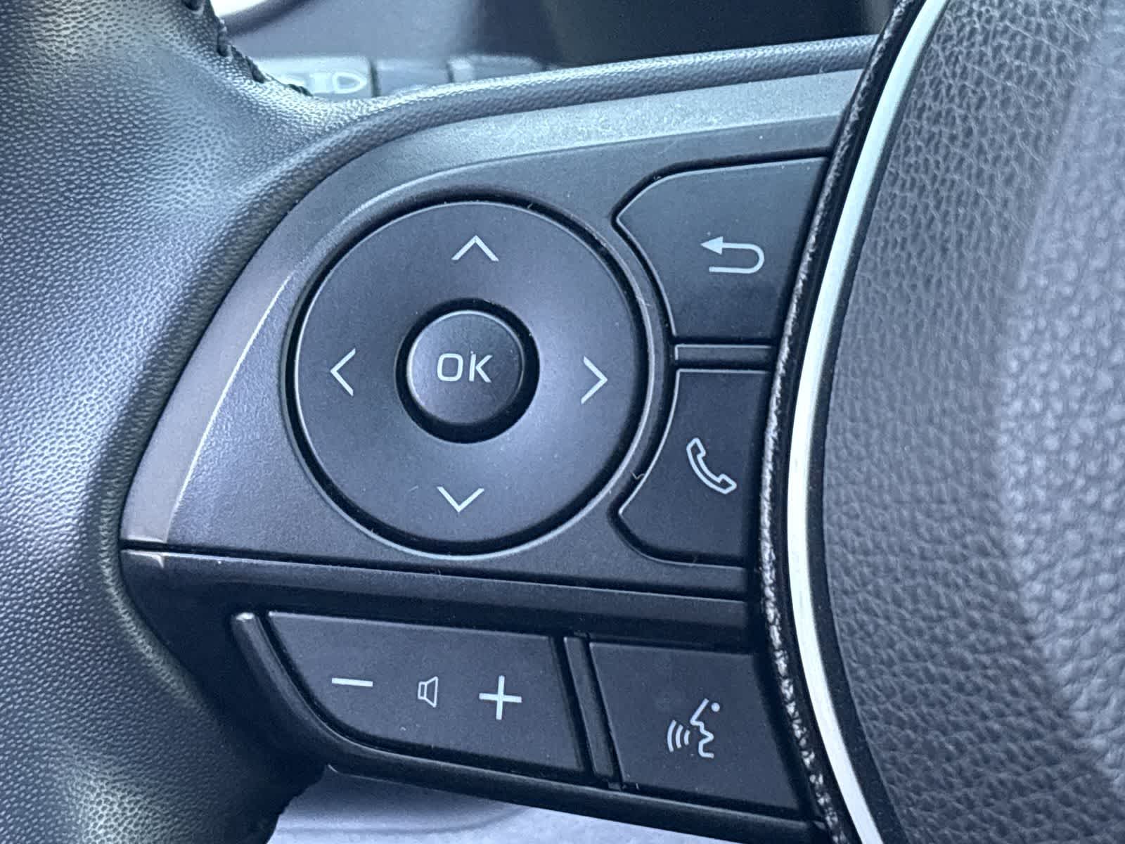 Thumbnail: 2020 Toyota RAV4 - 33