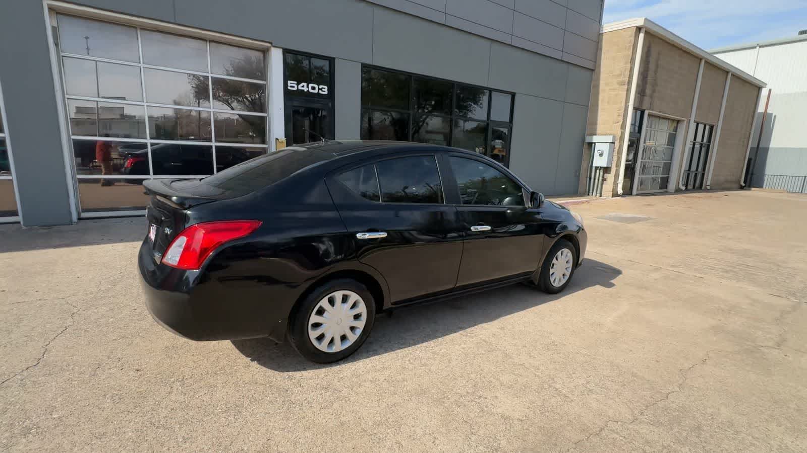 Thumbnail: 2013 Nissan Versa - 8