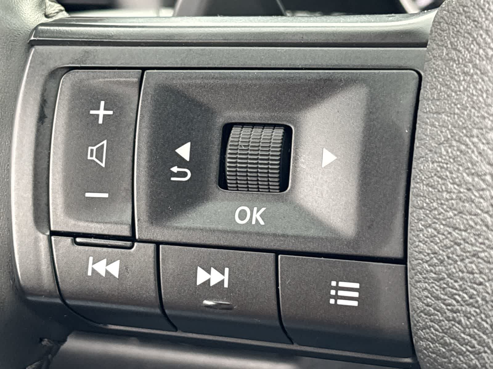 Thumbnail: 2025 Nissan Rogue - 33