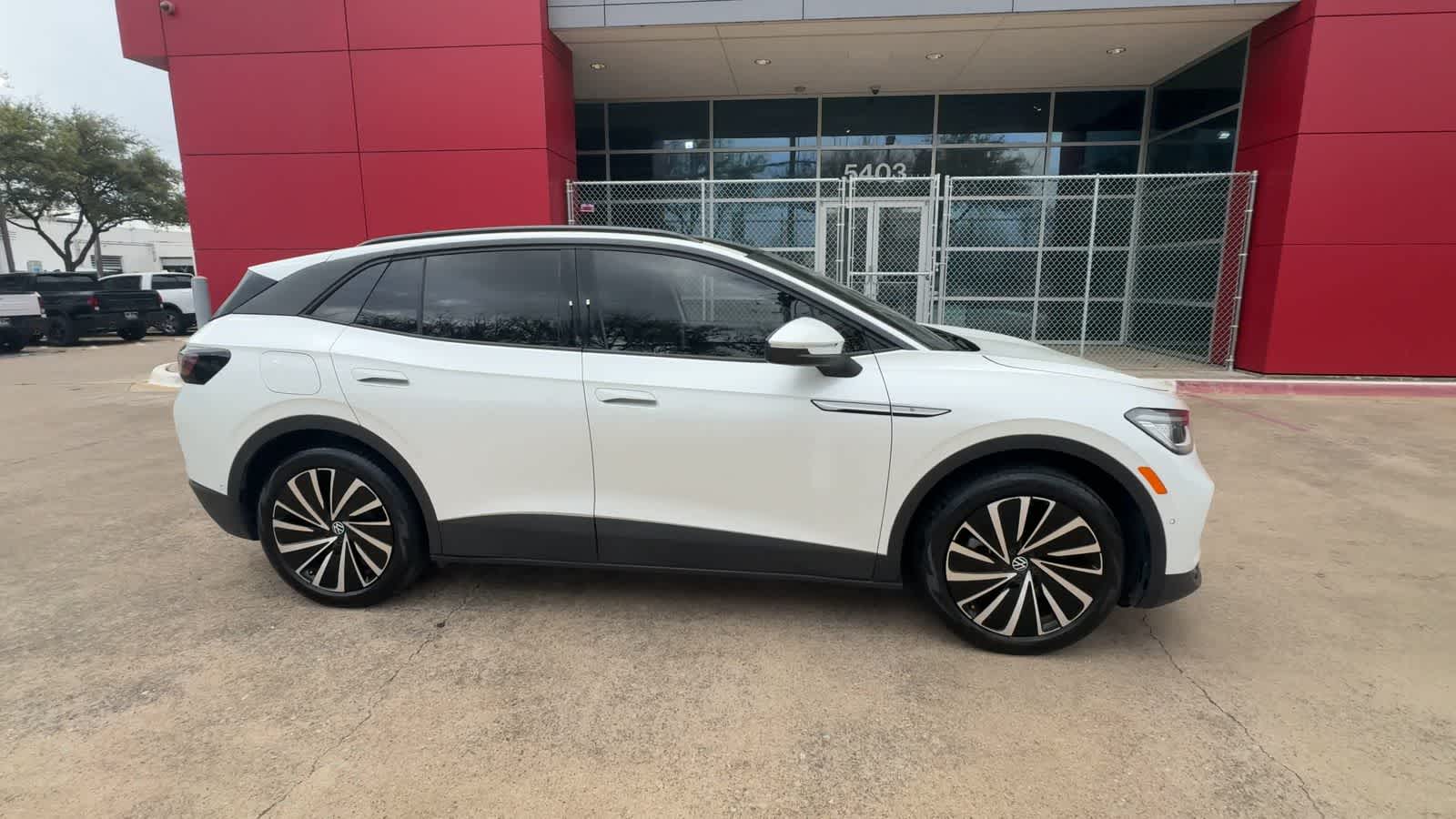 Thumbnail: 2024 Volkswagen ID.4 - 9