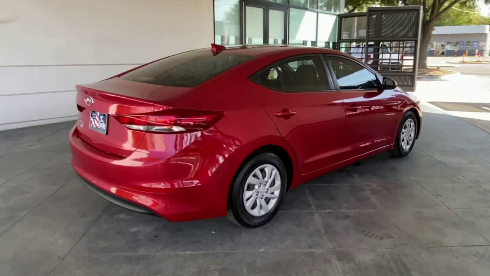Thumbnail: 2017 Hyundai Elantra - 8