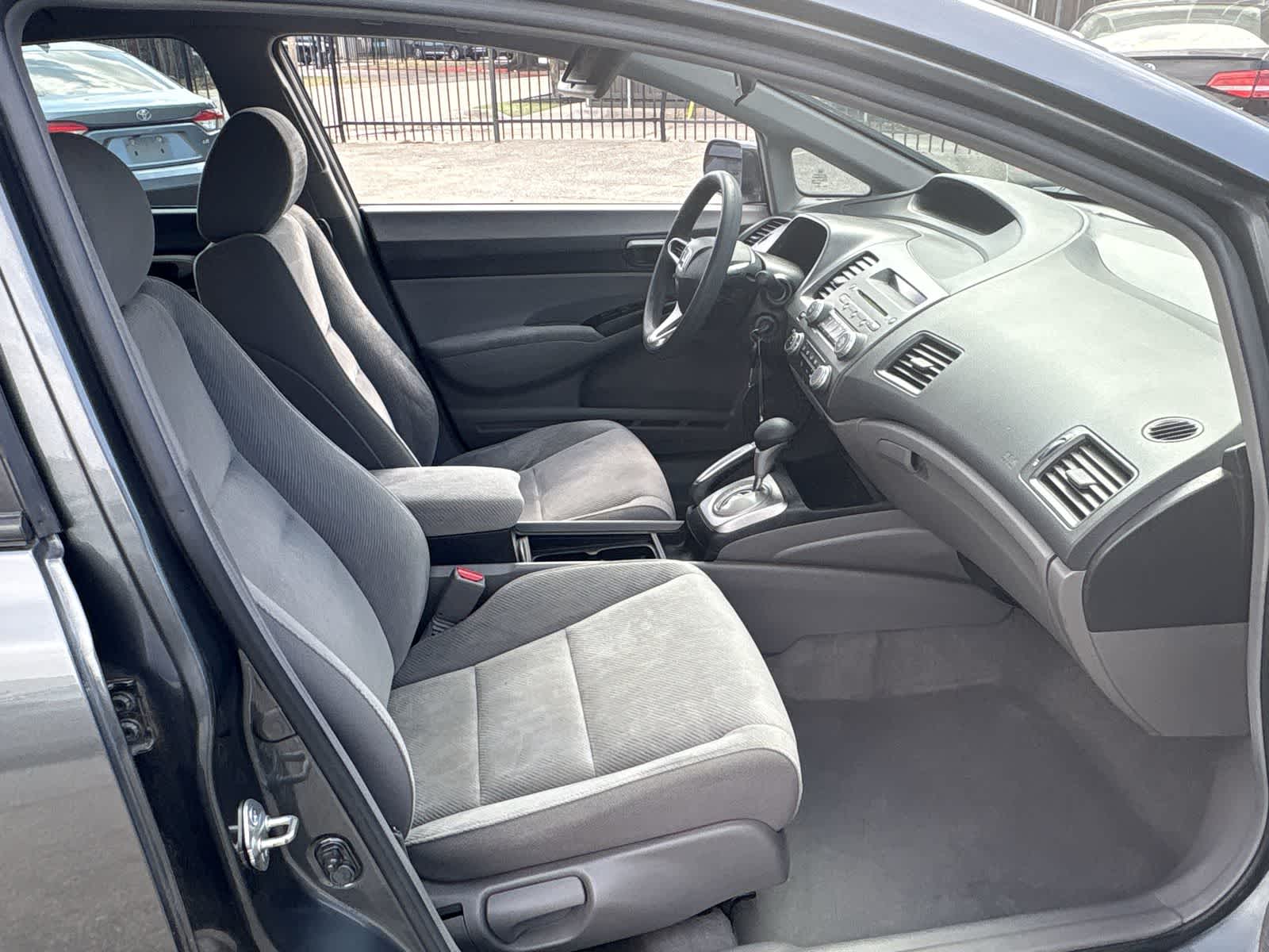 Thumbnail: 2010 Honda Civic - 25