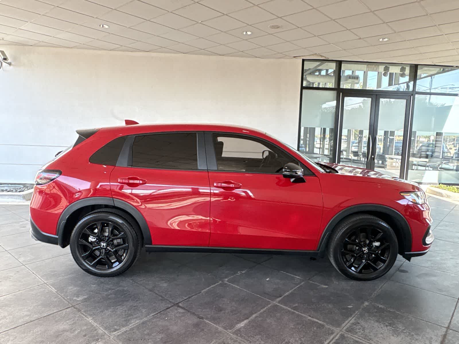 Thumbnail: 2024 Honda HR-V - 24