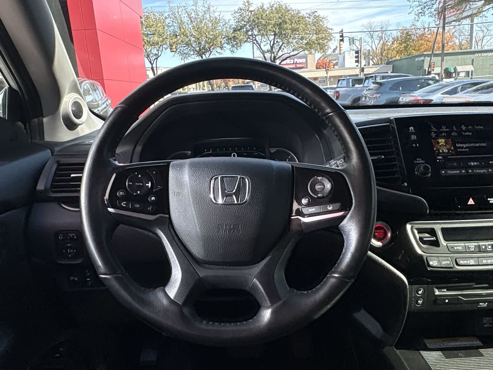 Thumbnail: 2019 Honda Pilot - 14