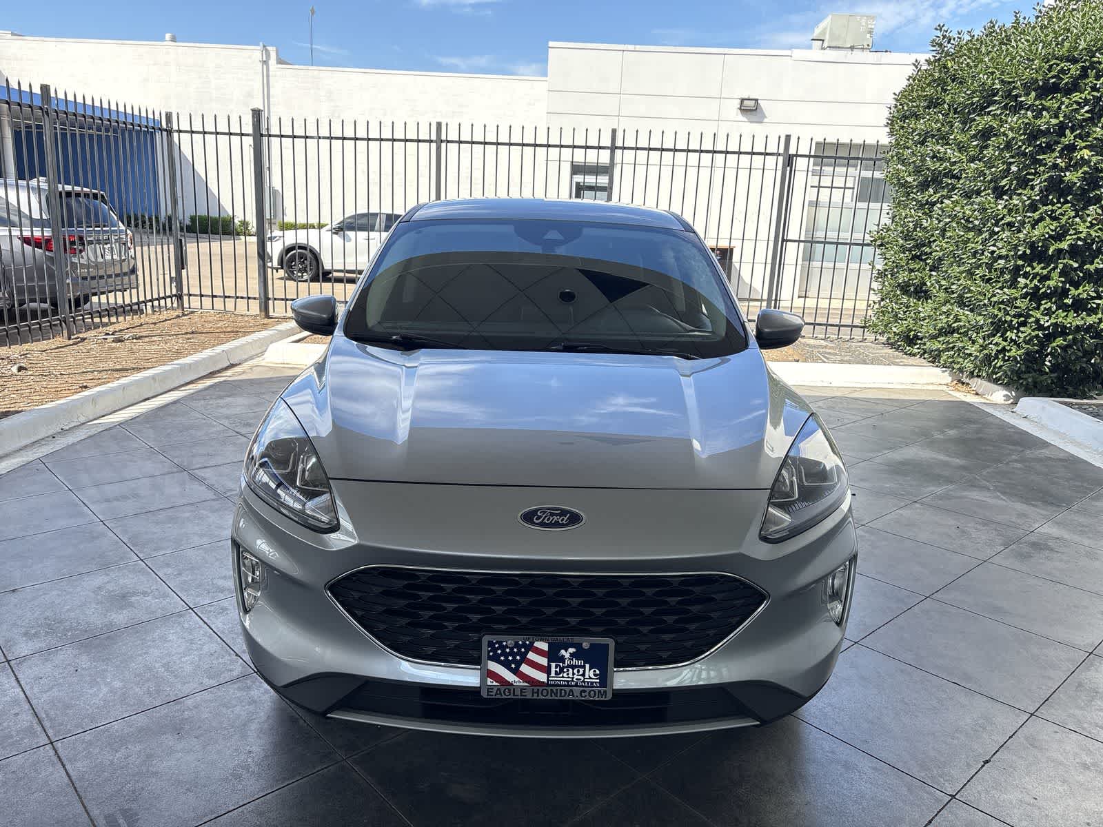 Thumbnail: 2022 Ford Escape - 6