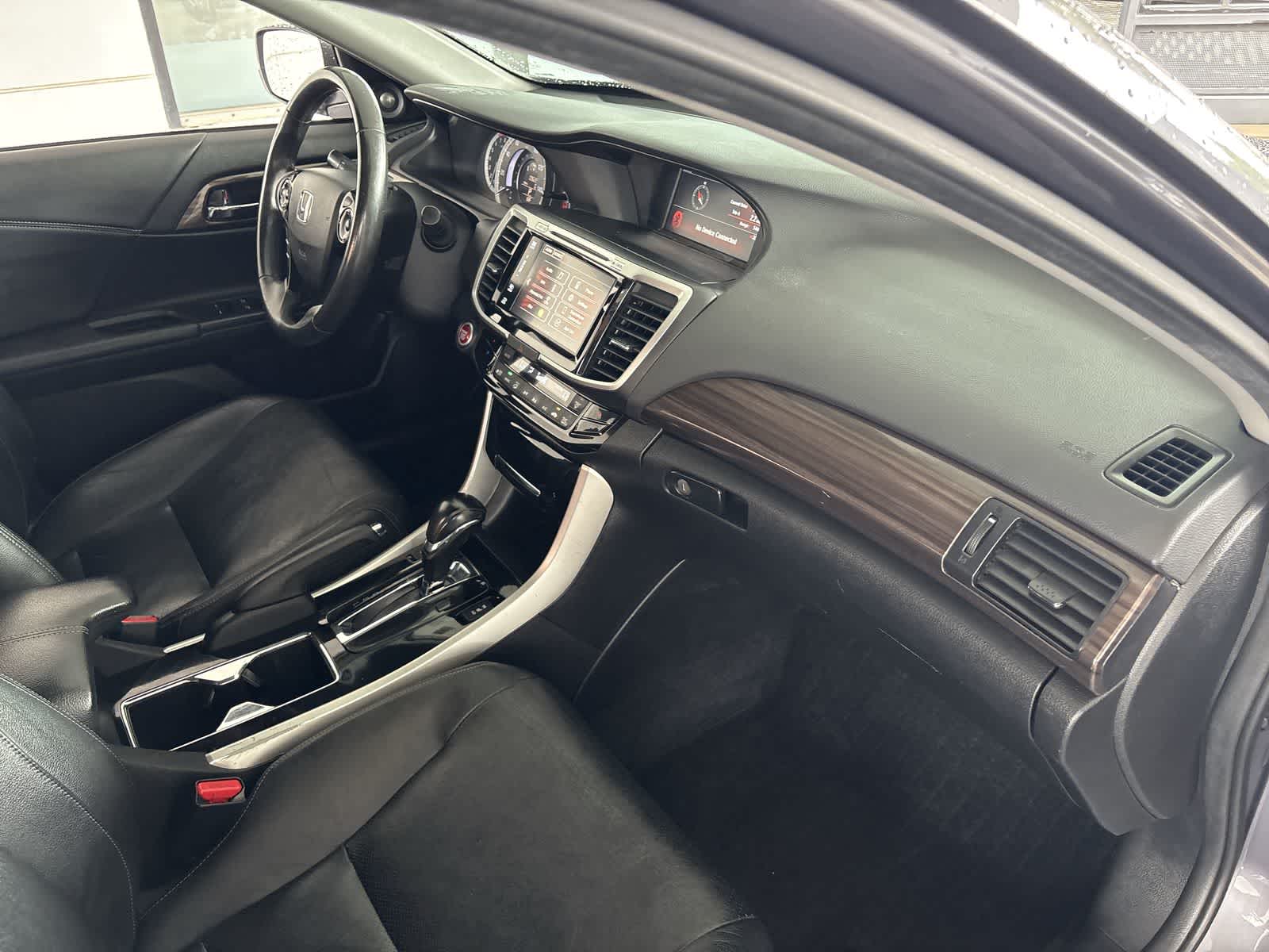Thumbnail: 2016 Honda Accord - 21
