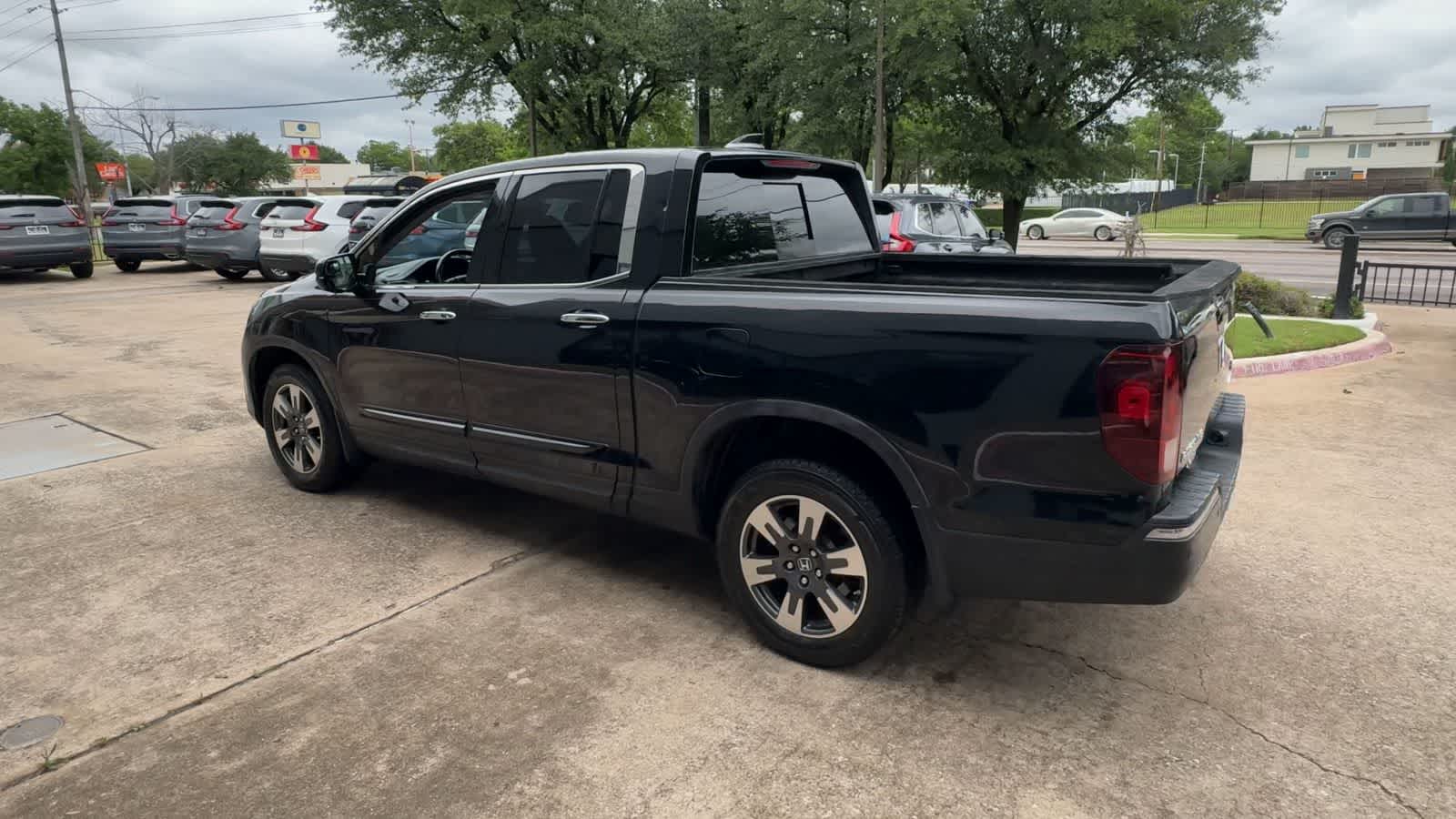 Thumbnail: 2017 Honda Ridgeline - 6