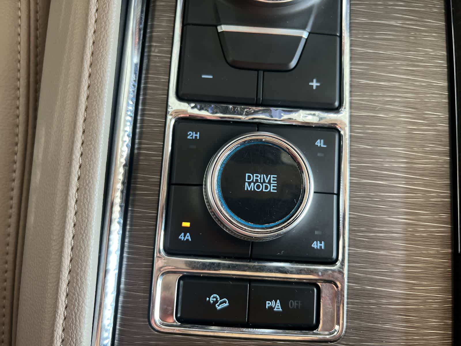 Thumbnail: 2023 Ford Expedition MAX - 24