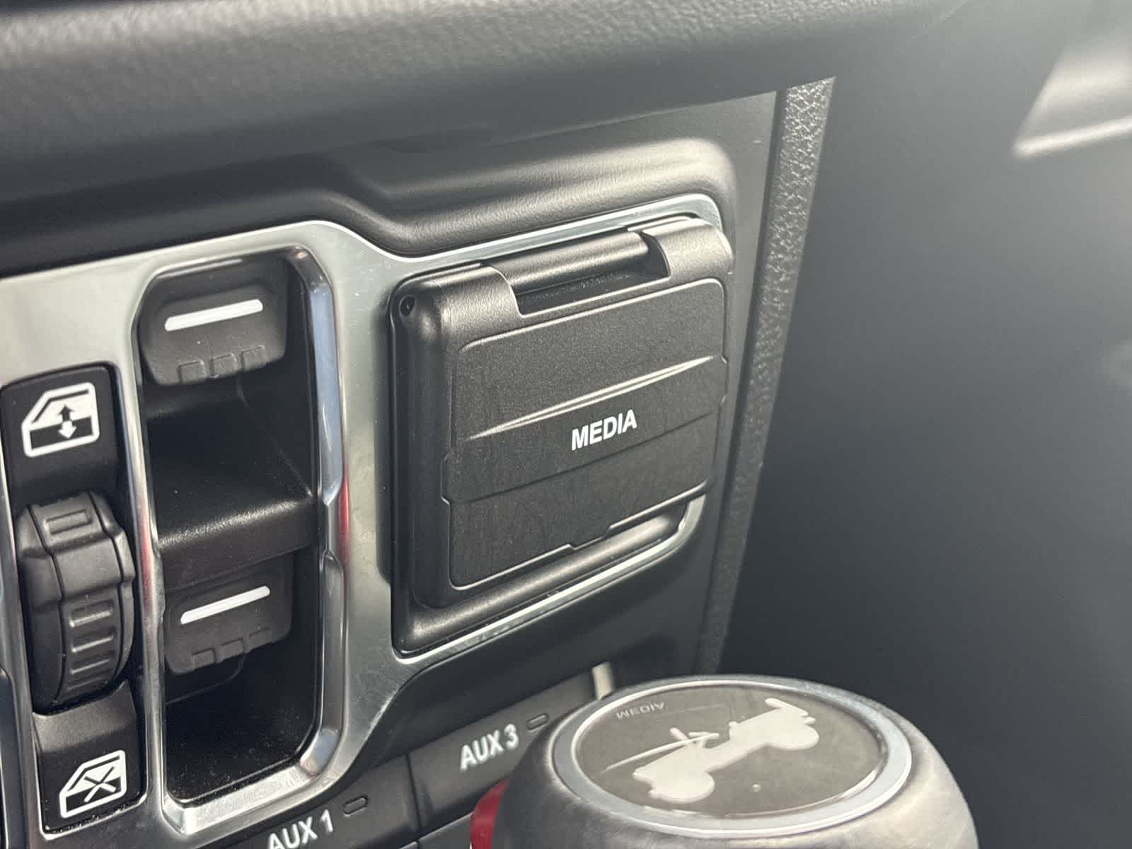 Thumbnail: 2024 Jeep Wrangler - 26