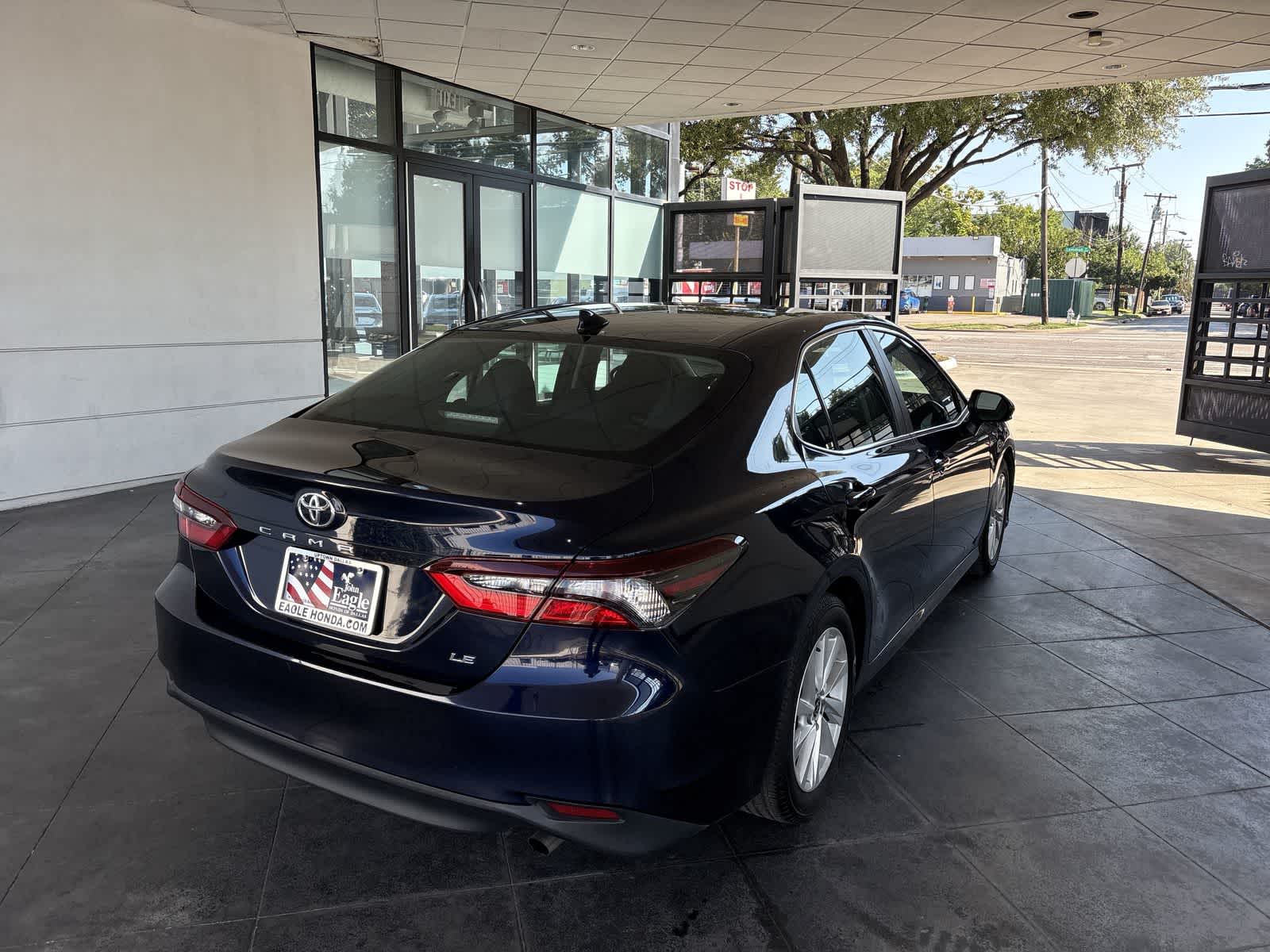 Thumbnail: 2022 Toyota Camry - 24