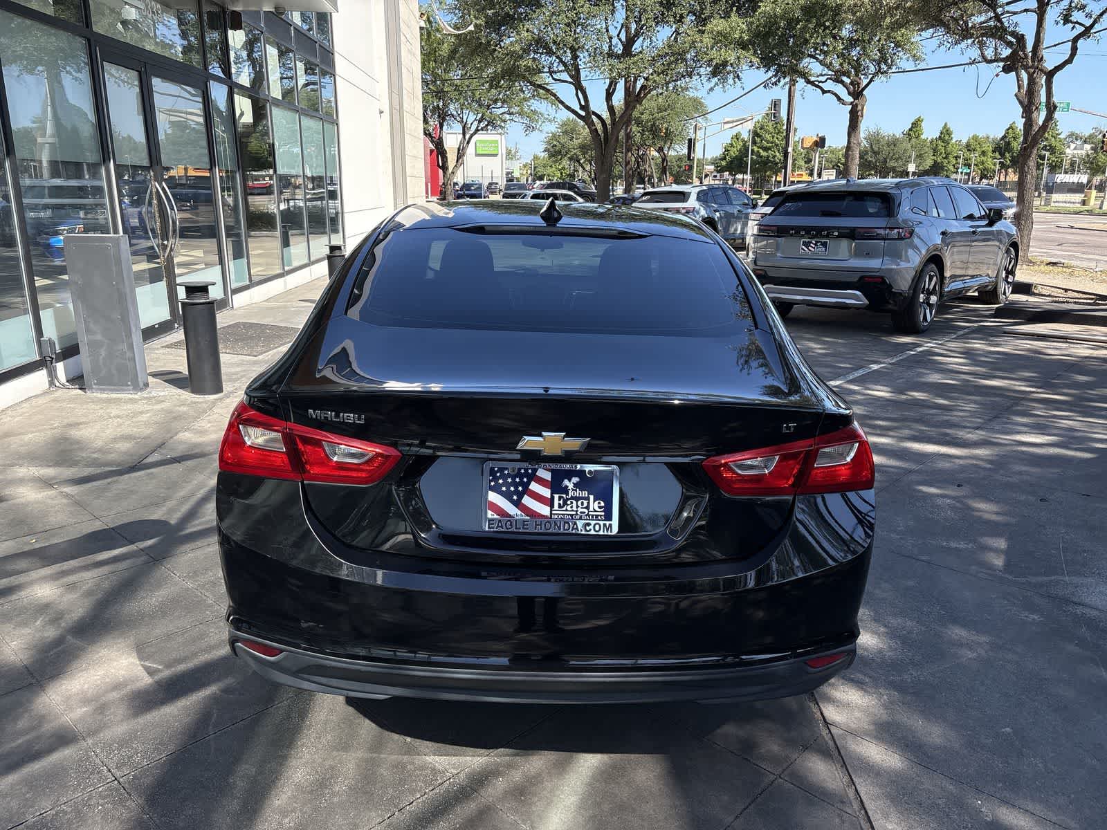 Thumbnail: 2018 Chevrolet Malibu - 5