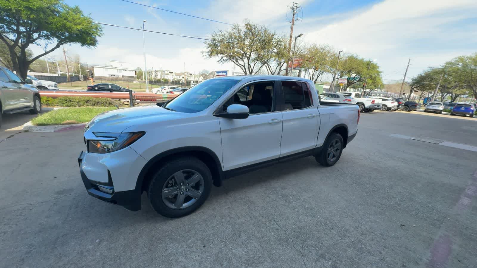 Thumbnail: 2023 Honda Ridgeline - 4