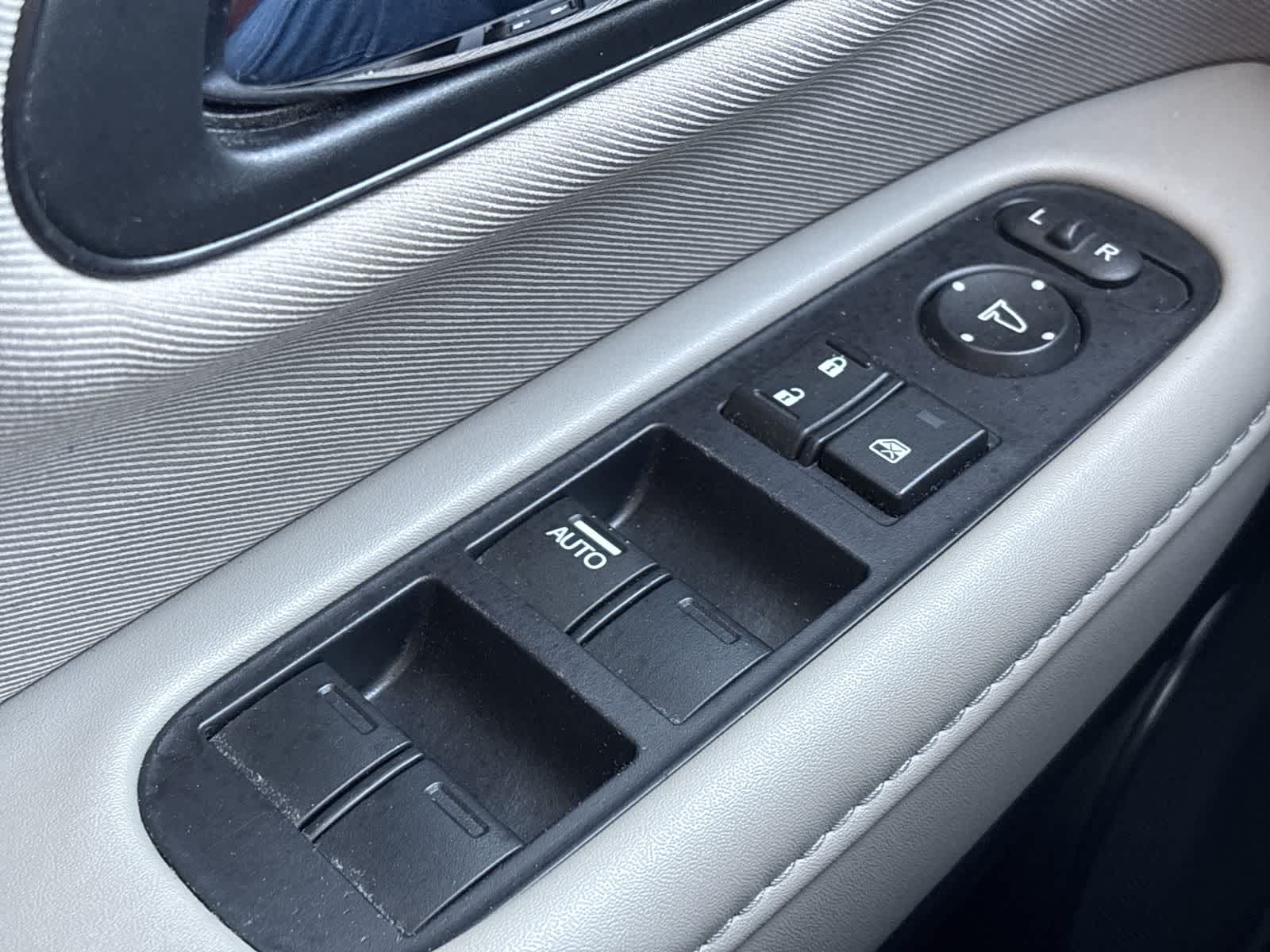 Thumbnail: 2018 Honda HR-V - 32