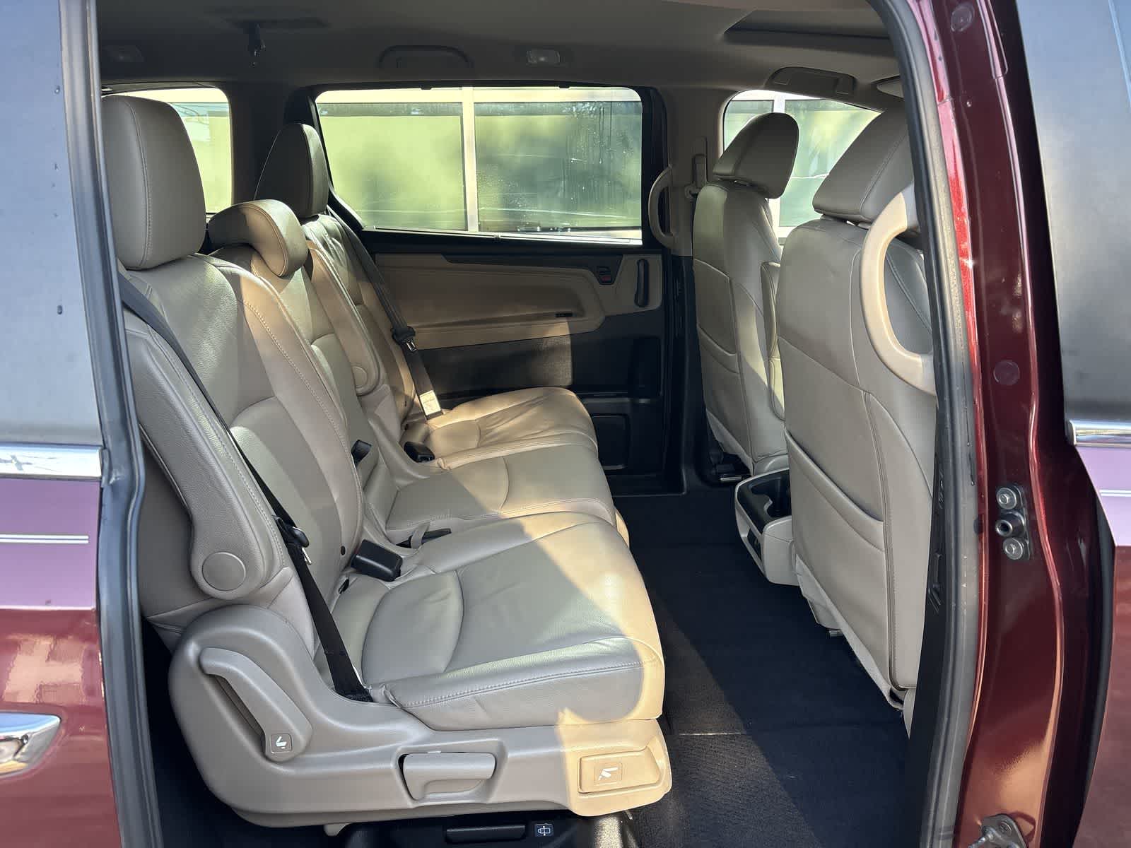 Thumbnail: 2018 Honda Odyssey - 12