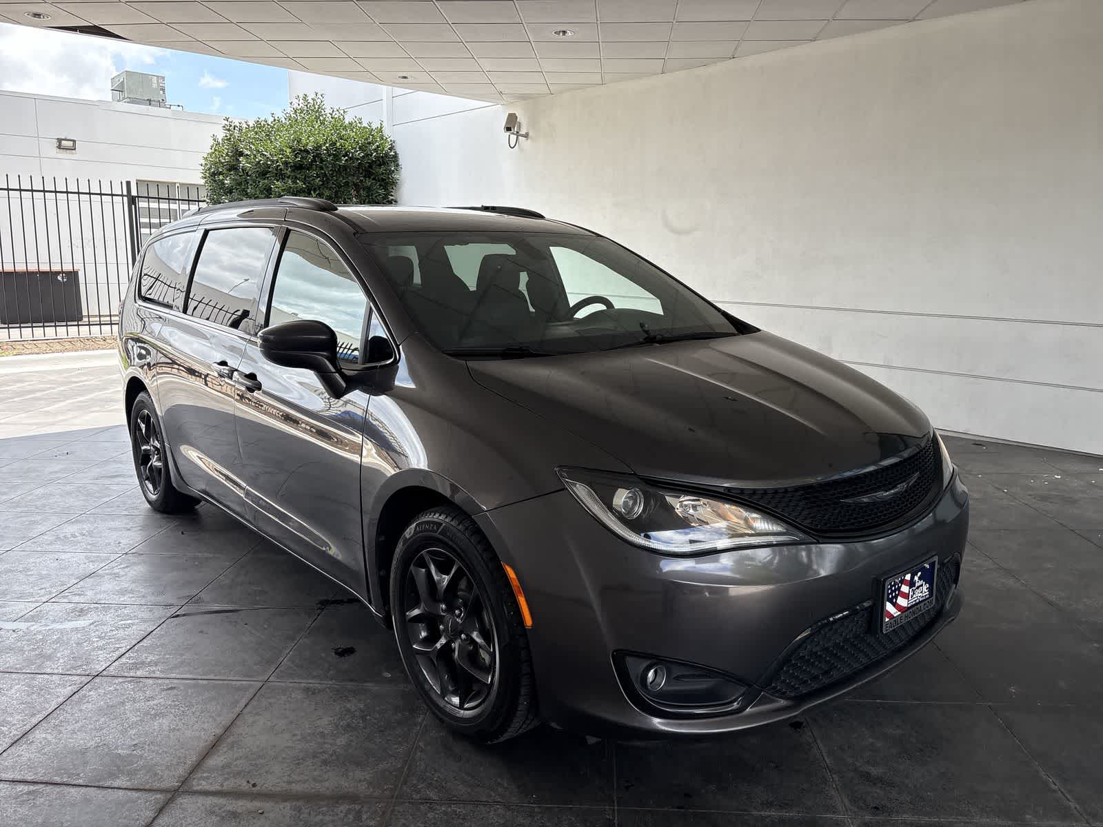 Thumbnail: 2020 Chrysler Pacifica - 23