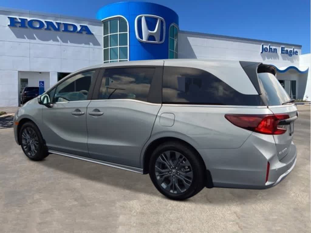 Thumbnail: 2026 Honda Odyssey - 3