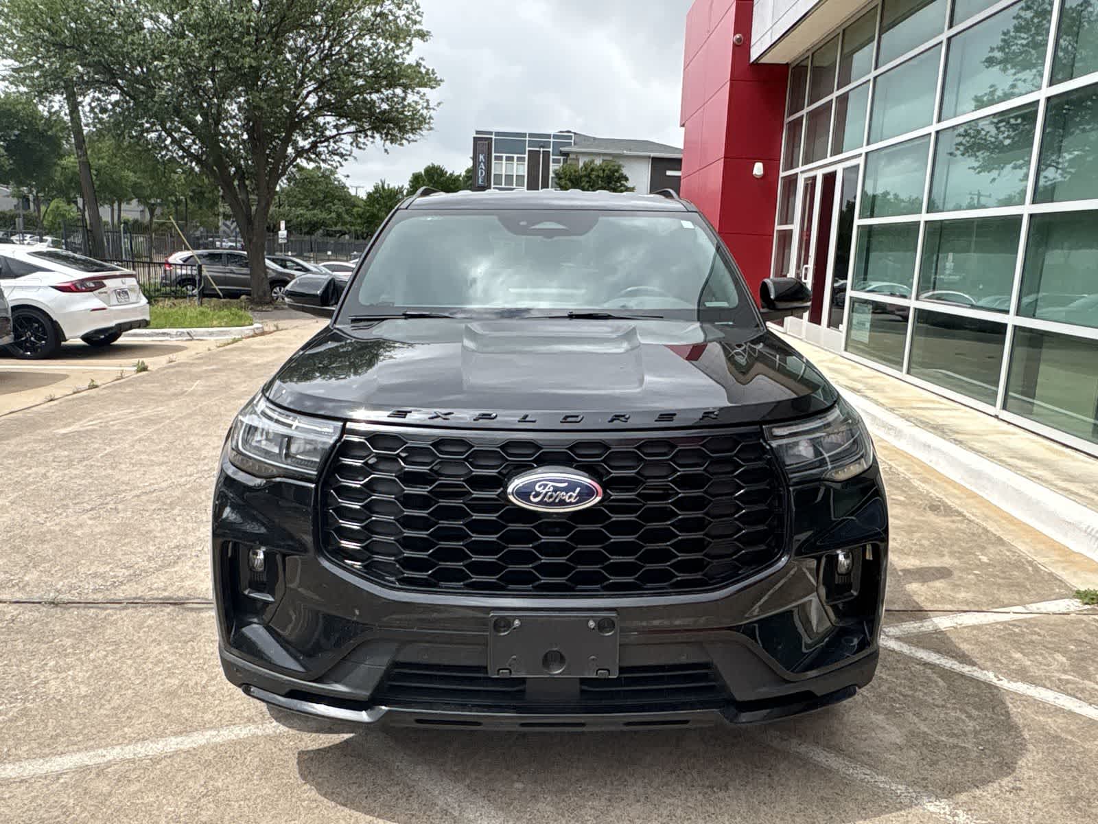 Thumbnail: 2025 Ford Explorer - 8