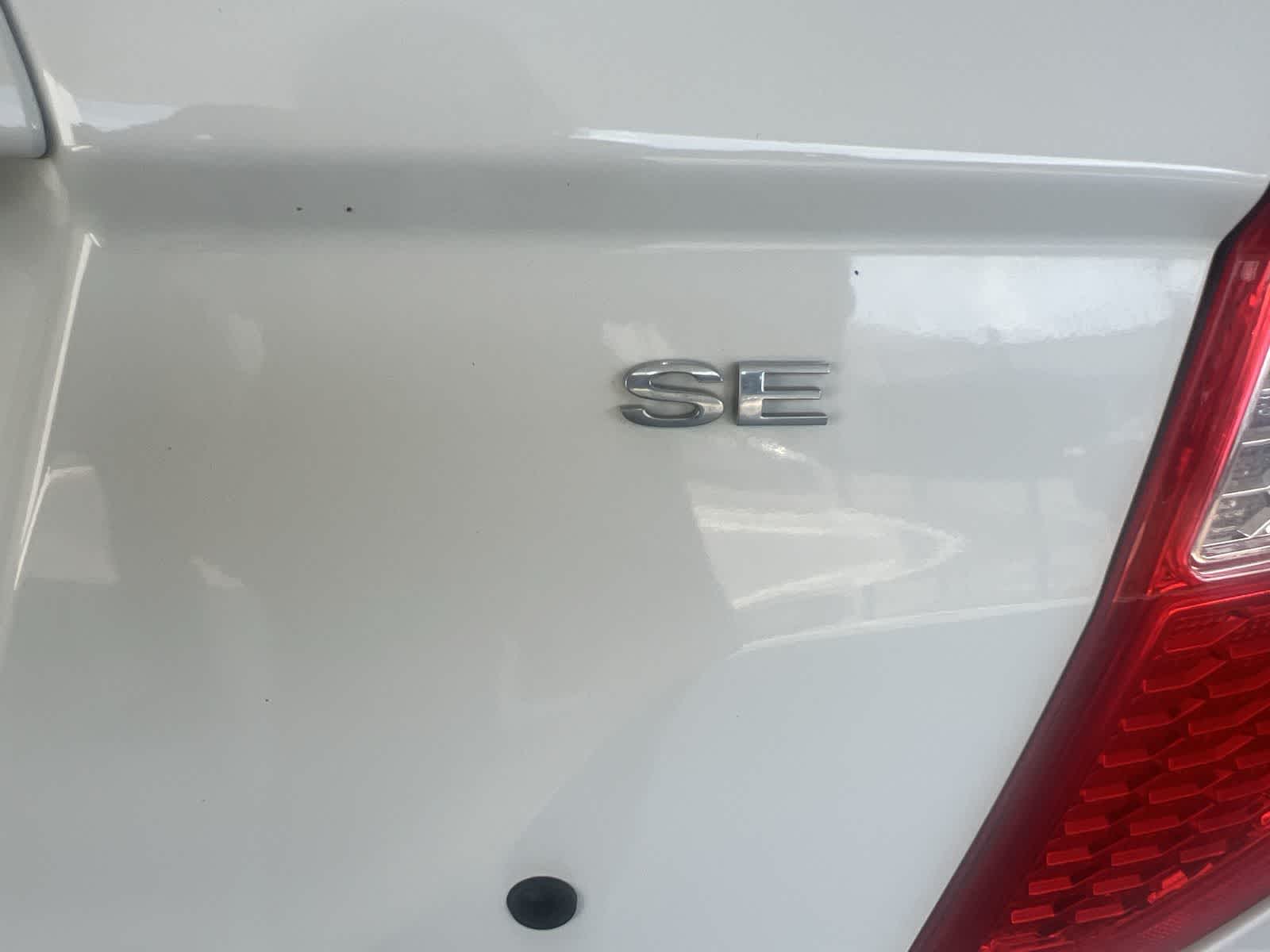 Thumbnail: 2012 Ford Fusion - 21