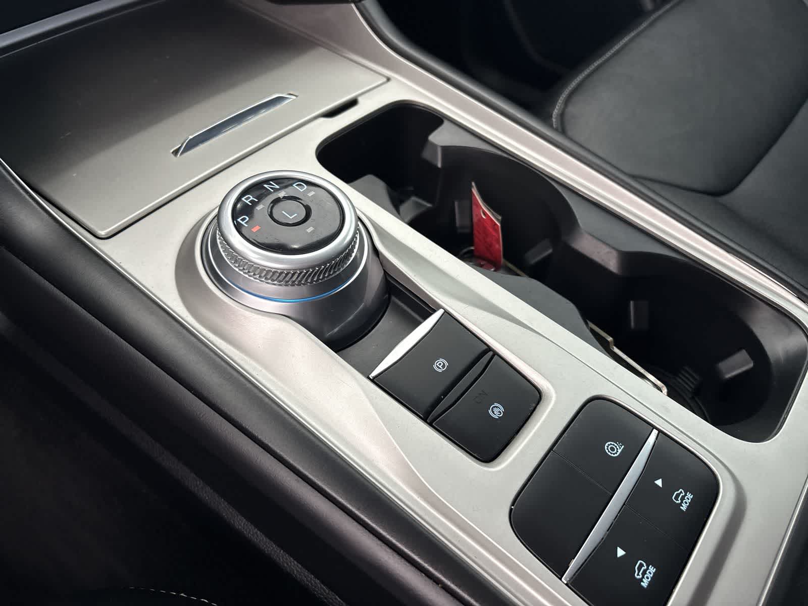 Thumbnail: 2022 Ford Explorer - 16