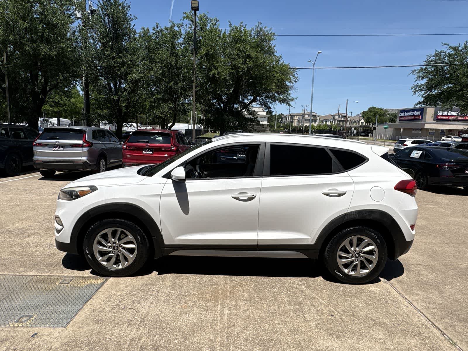 Thumbnail: 2017 Hyundai Tucson - 11