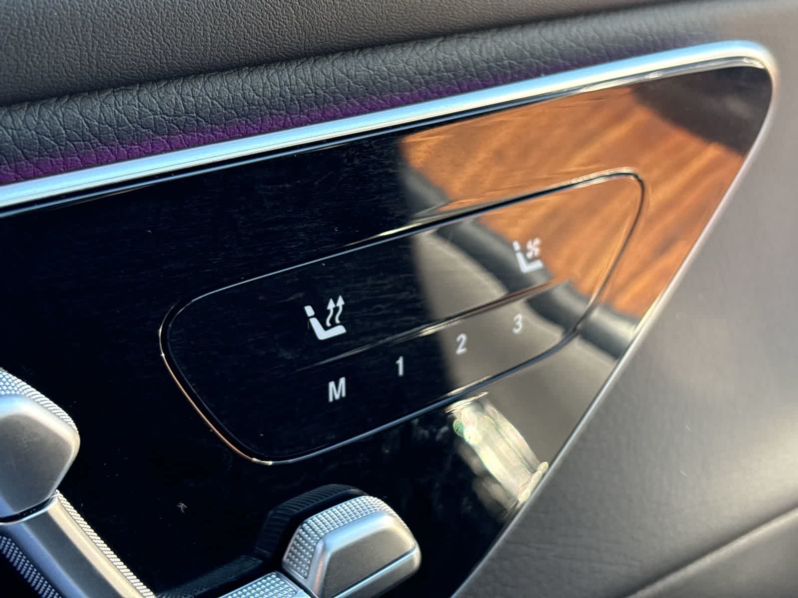 Thumbnail: 2025 Mercedes-Benz GLC - 31