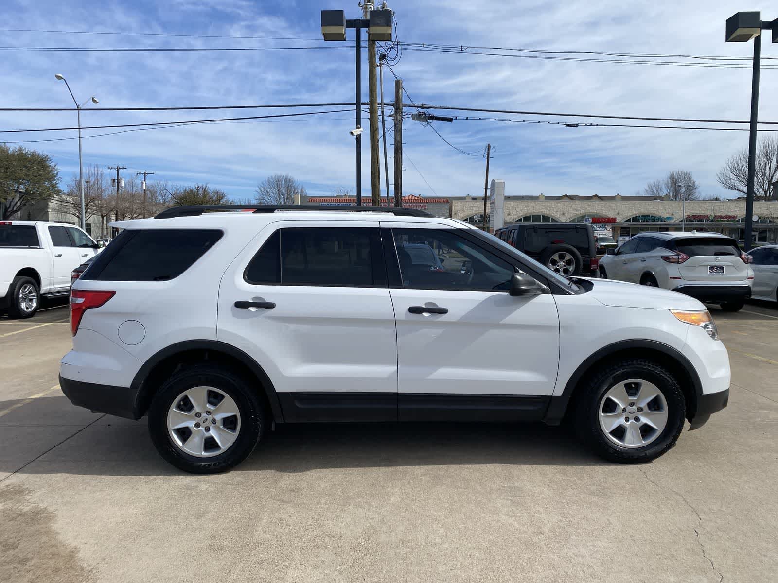 Thumbnail: 2014 Ford Explorer - 25