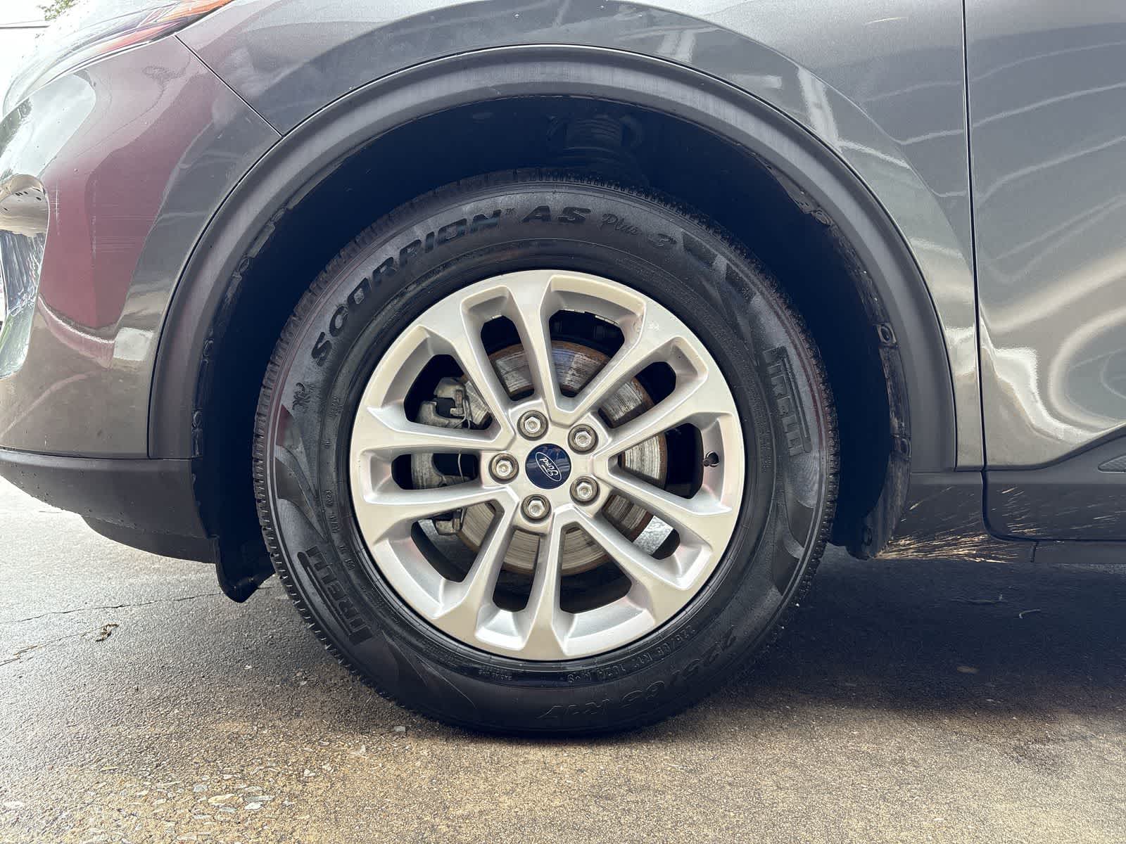 2020 Ford Escape S 8