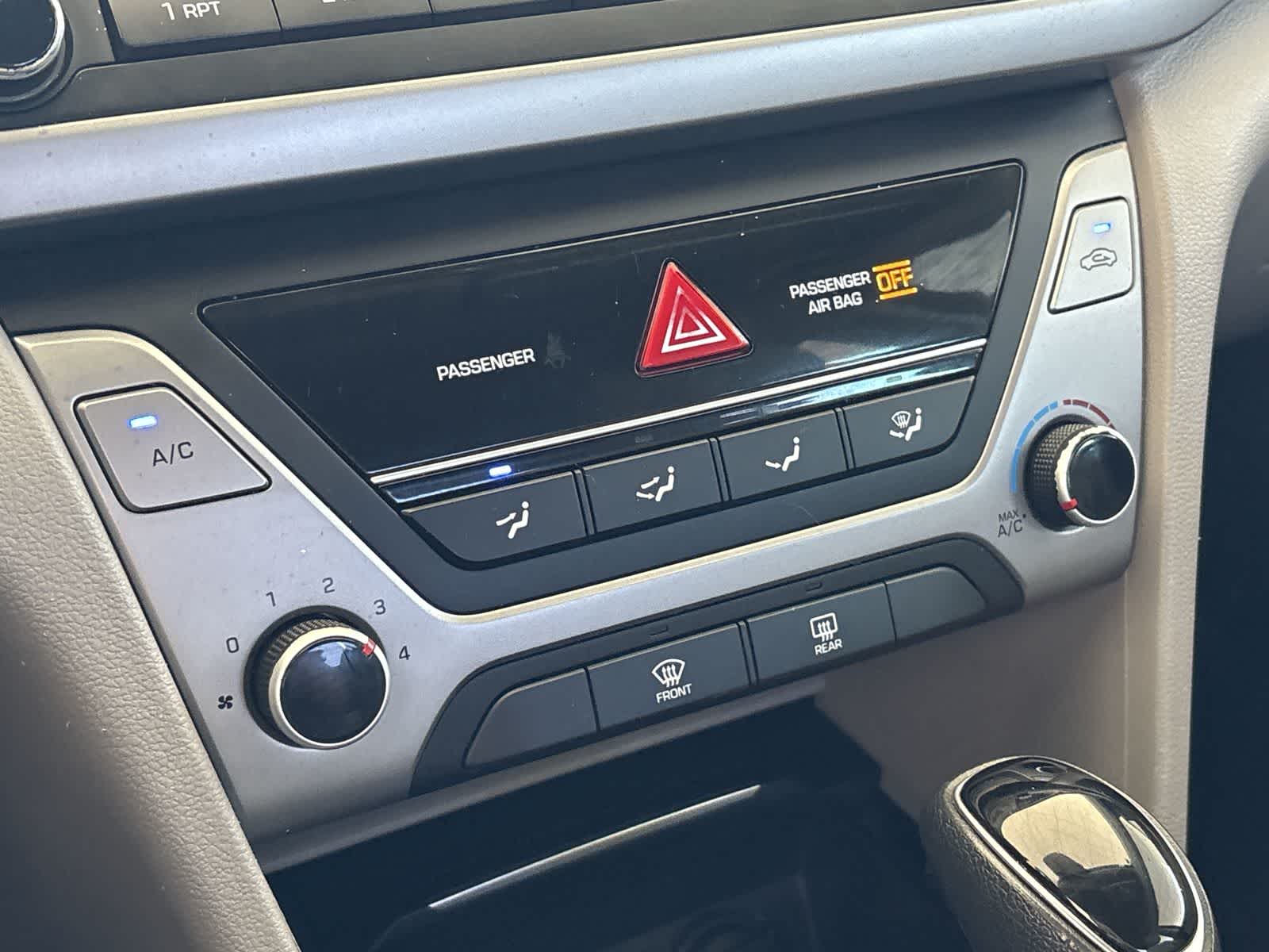 Thumbnail: 2017 Hyundai Elantra - 40