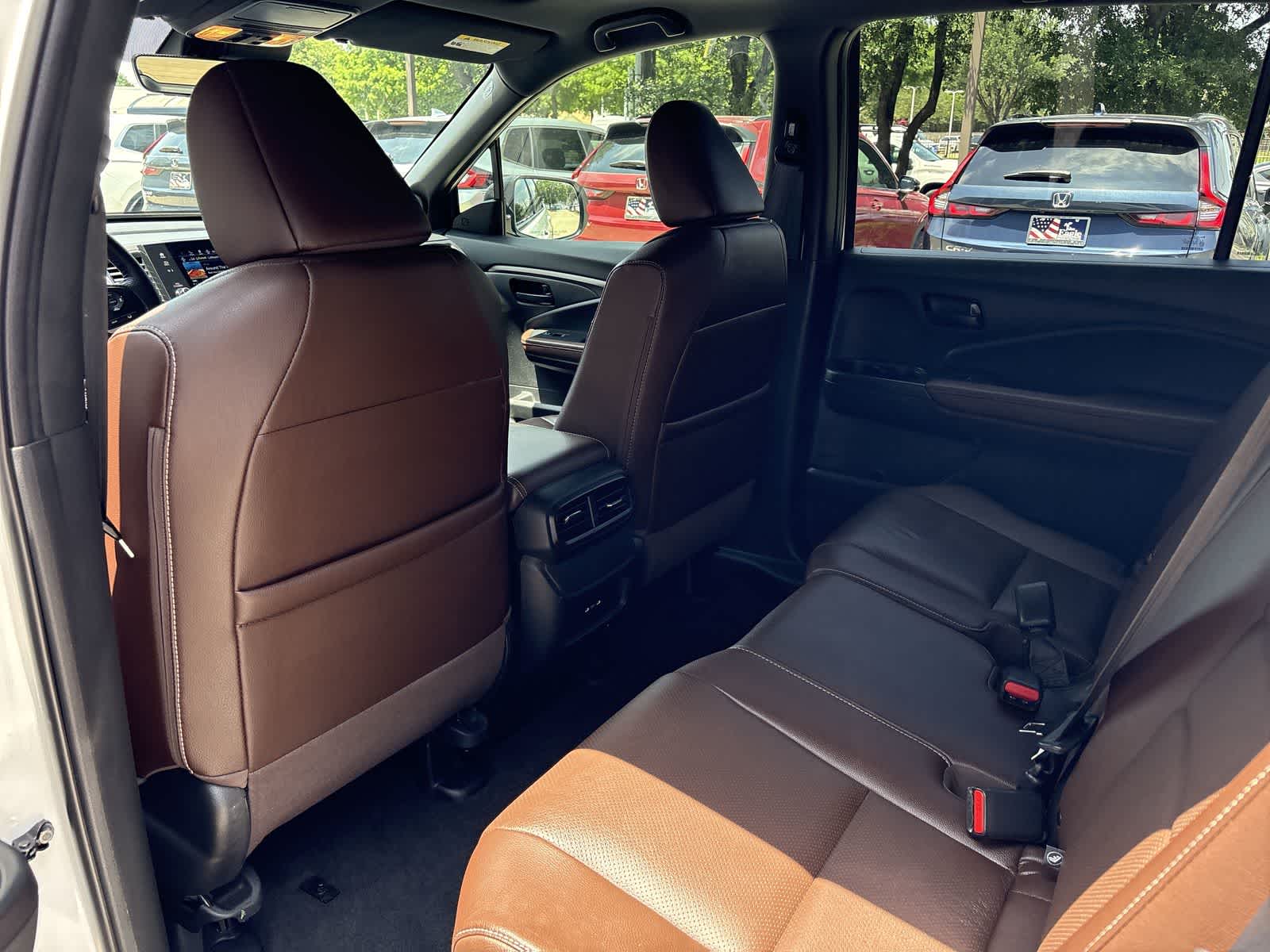 2024 Honda Passport EX-L 19