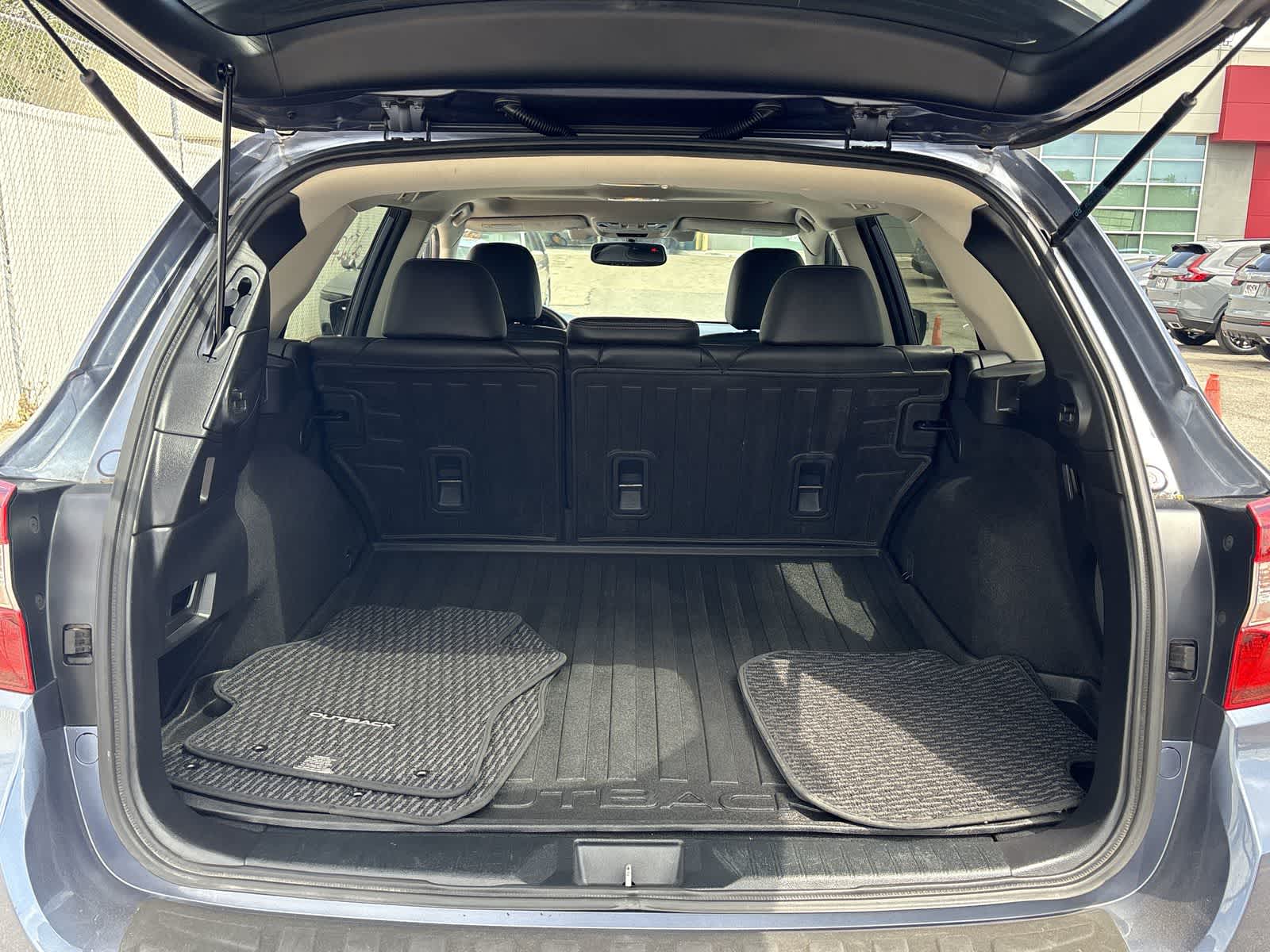 Thumbnail: 2016 Subaru Outback - 31