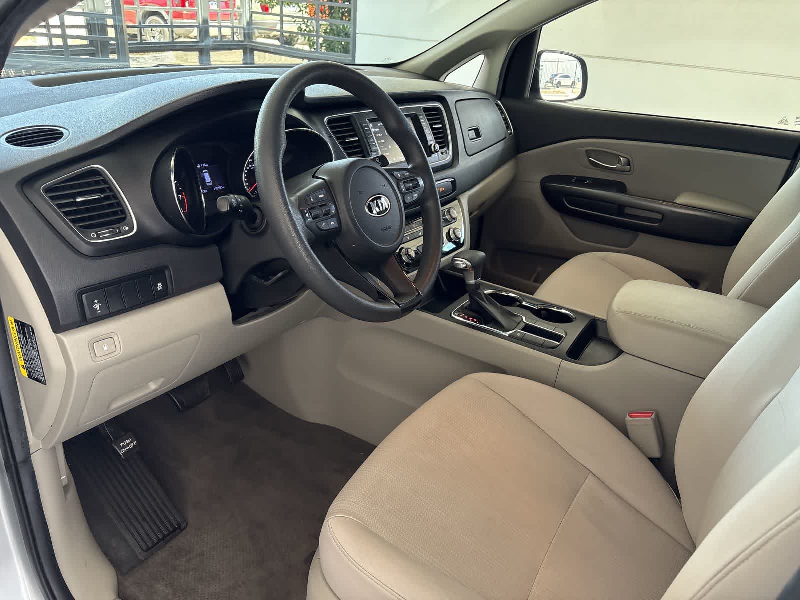 Thumbnail: 2019 Kia Sedona - 2